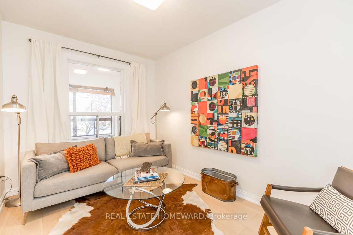 240 Greenwood Ave