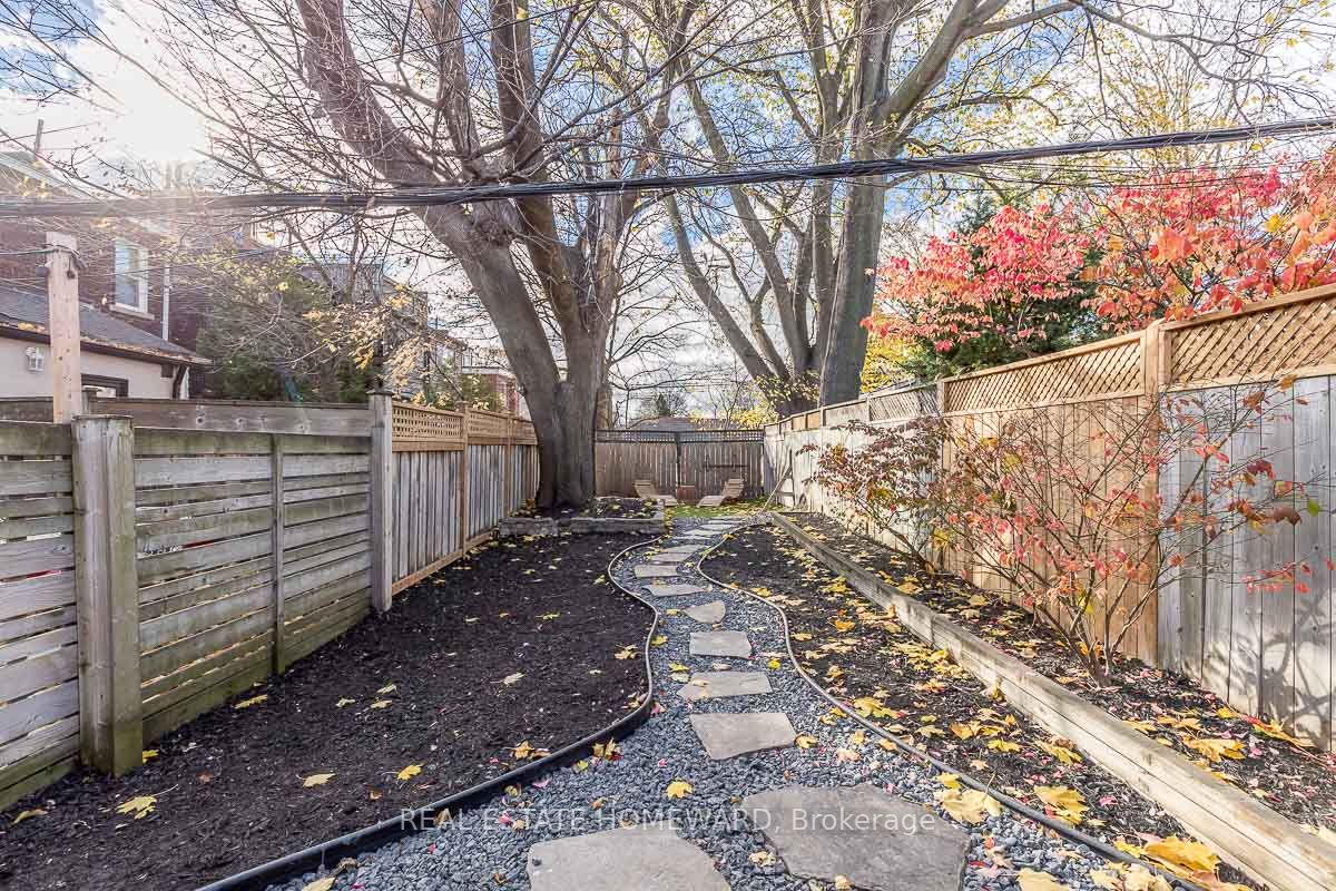 240 Greenwood Ave