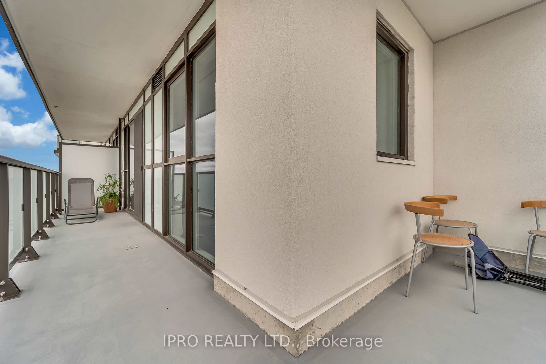 2550 Simcoe Street N, #1917