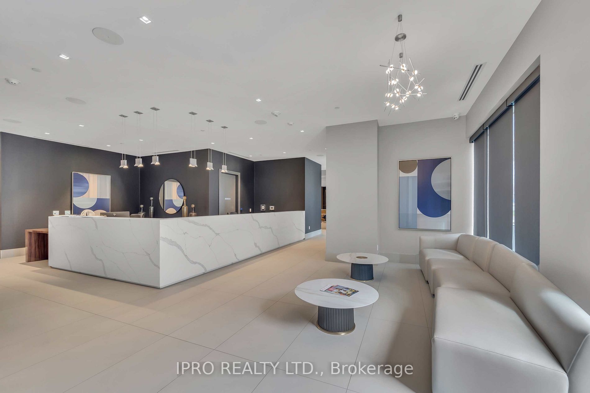 2550 Simcoe Street N, #1917