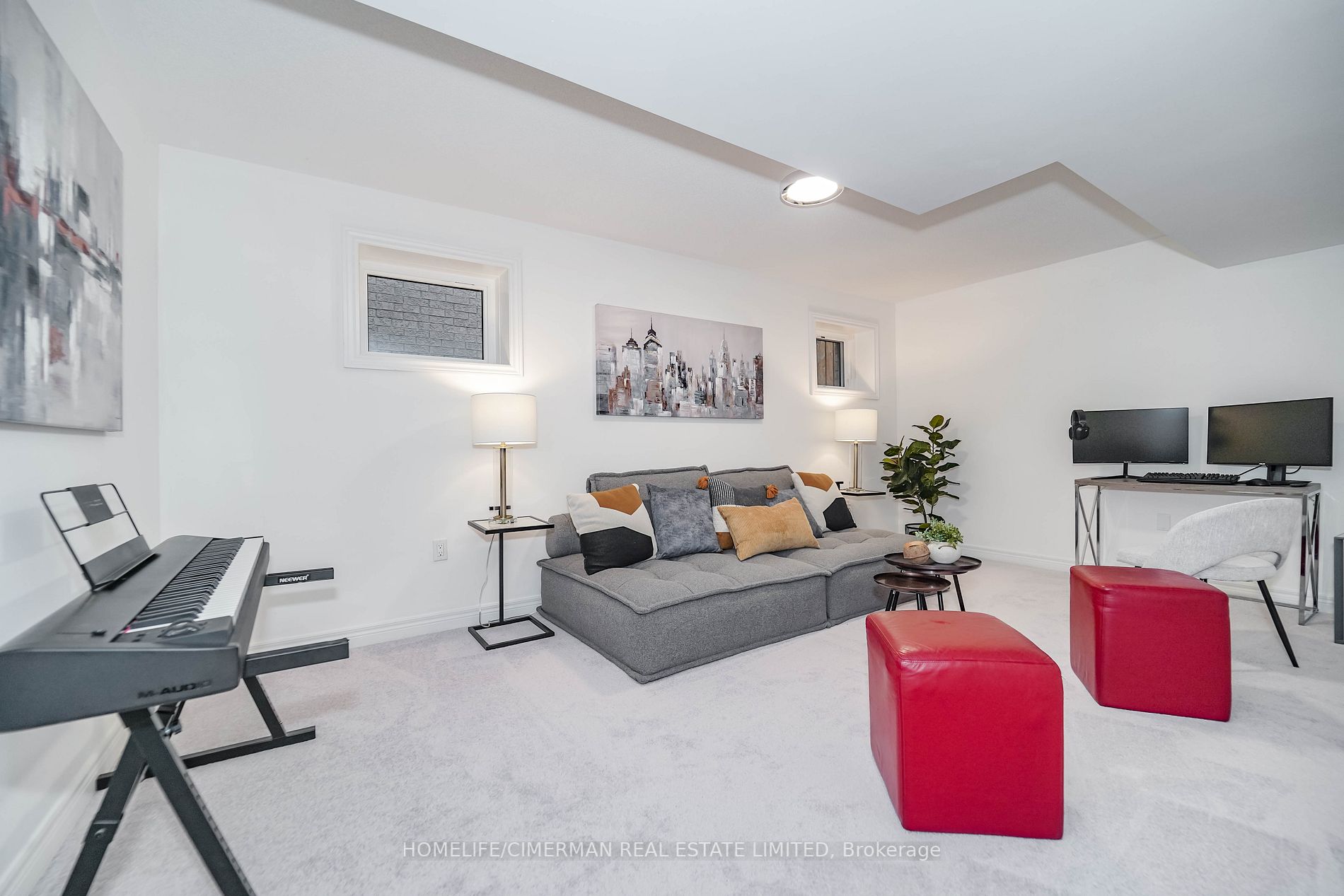 119 Fred Jackman Avenue