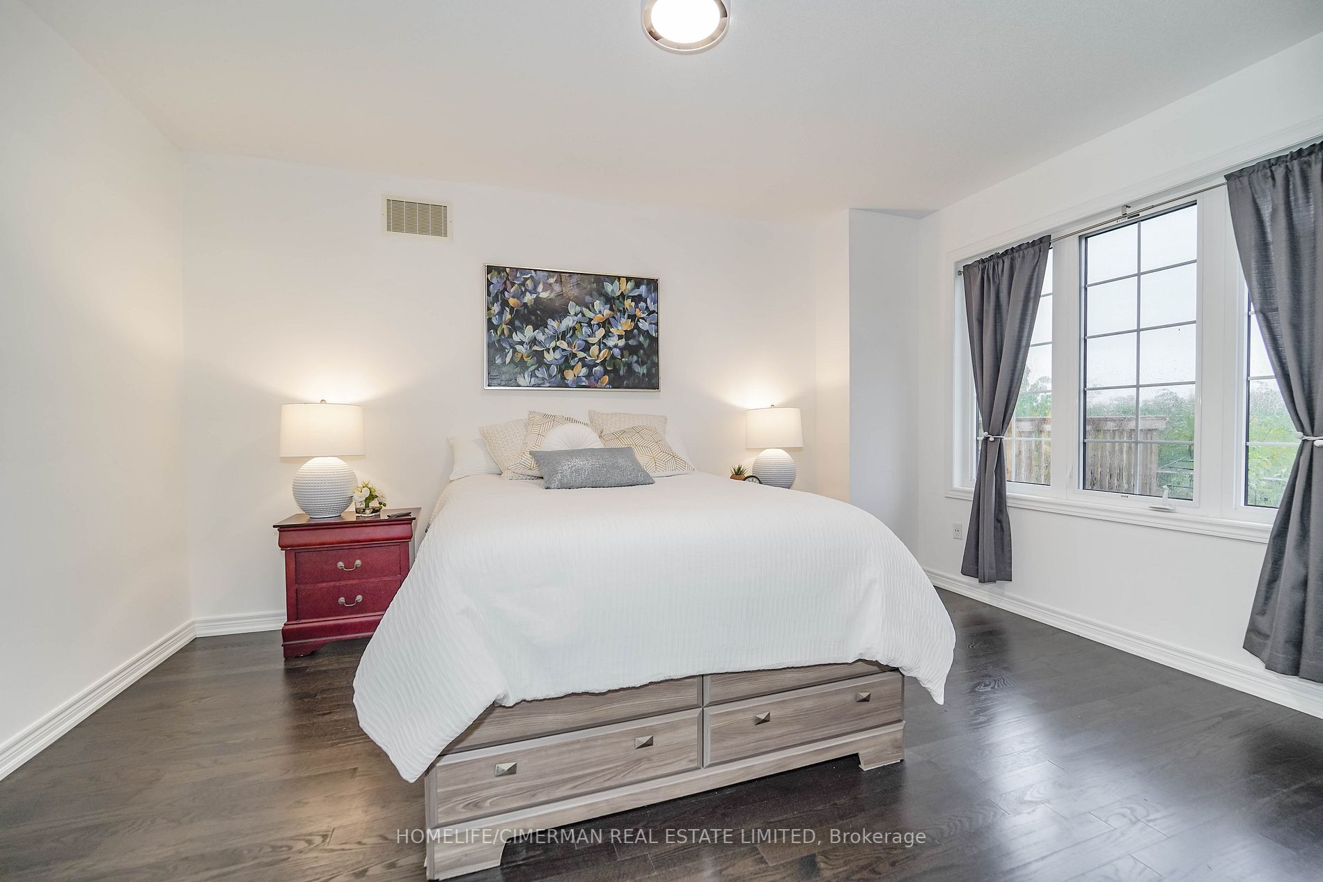 119 Fred Jackman Avenue