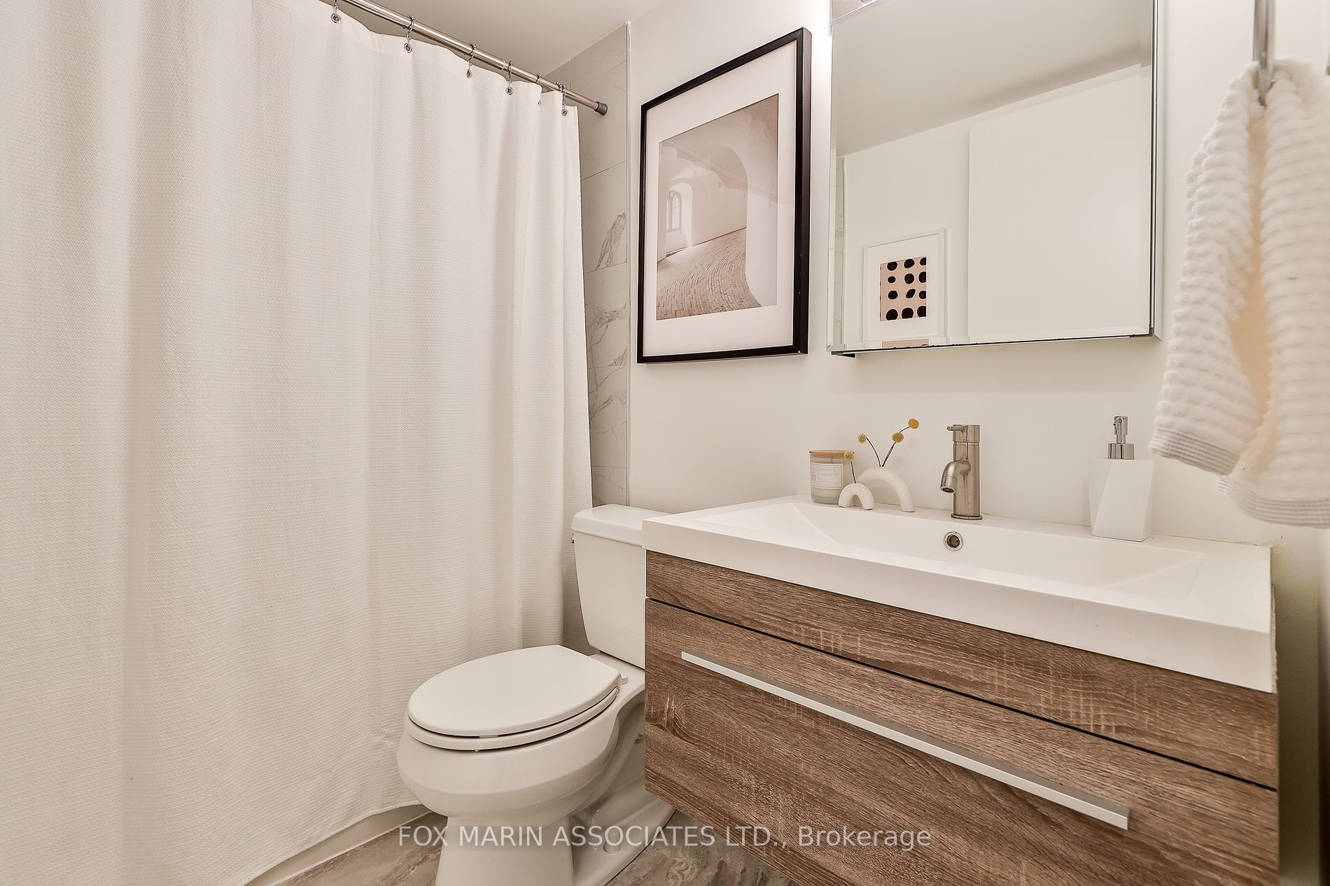 15 Torrance Rd, #905