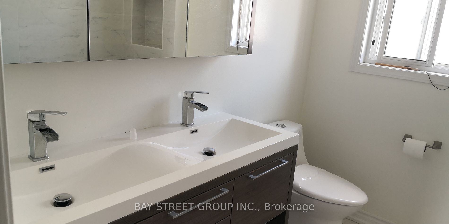 61 Portage Tr