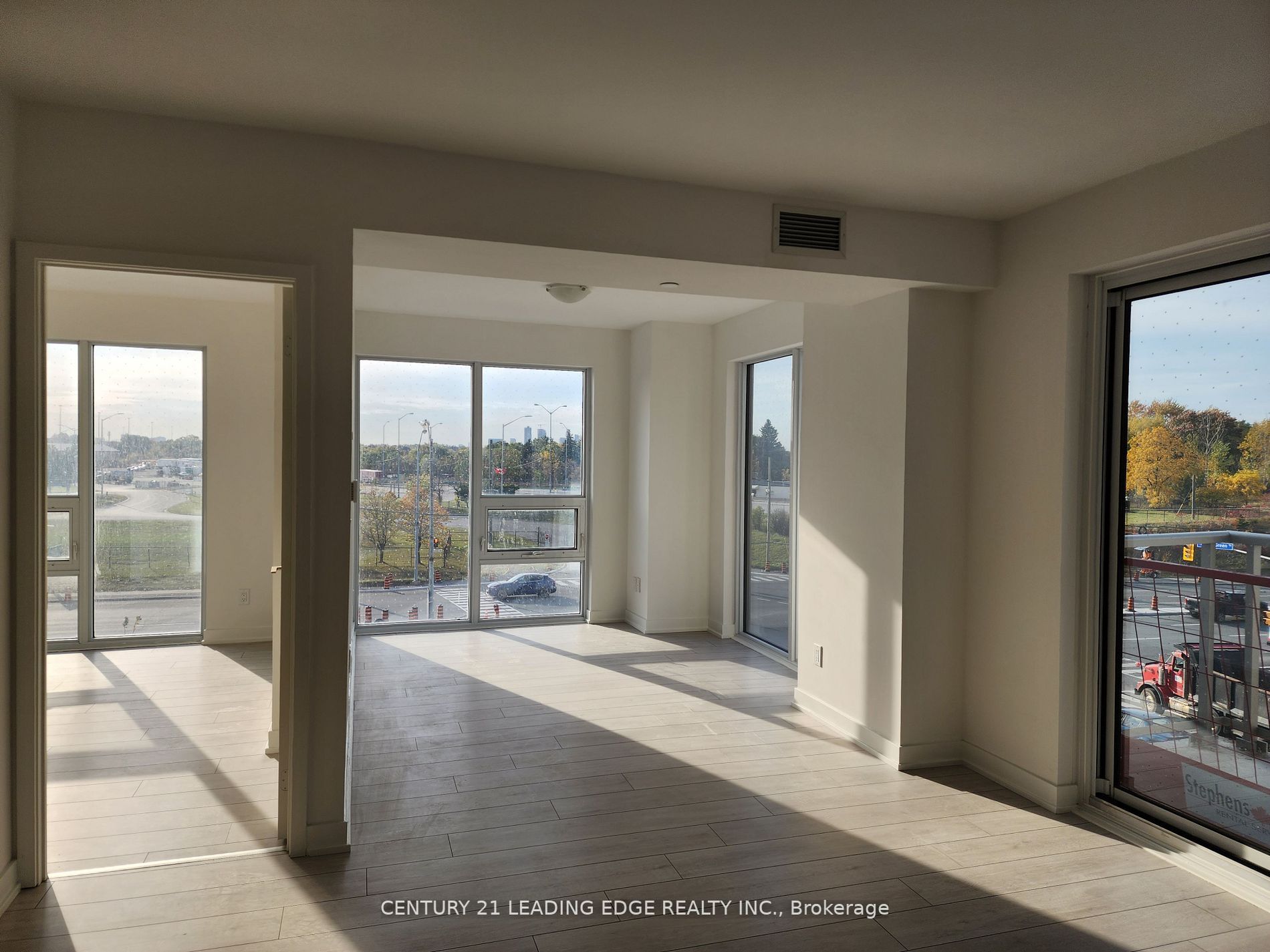 2033 Kennedy Rd, #303