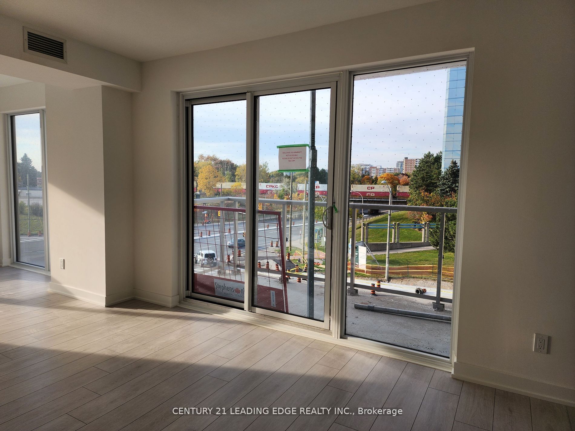 2033 Kennedy Rd, #303