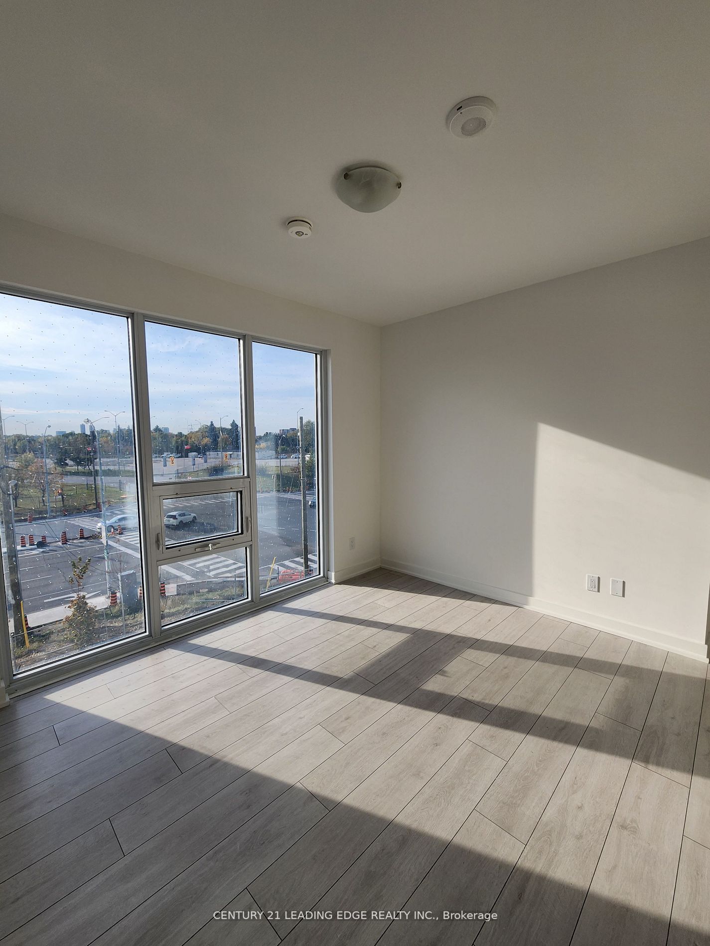 2033 Kennedy Rd, #303