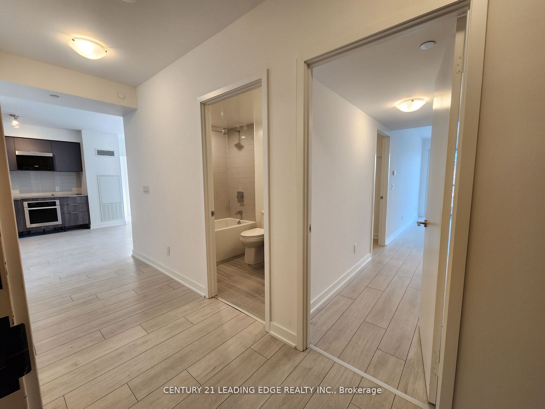 2033 Kennedy Rd, #303