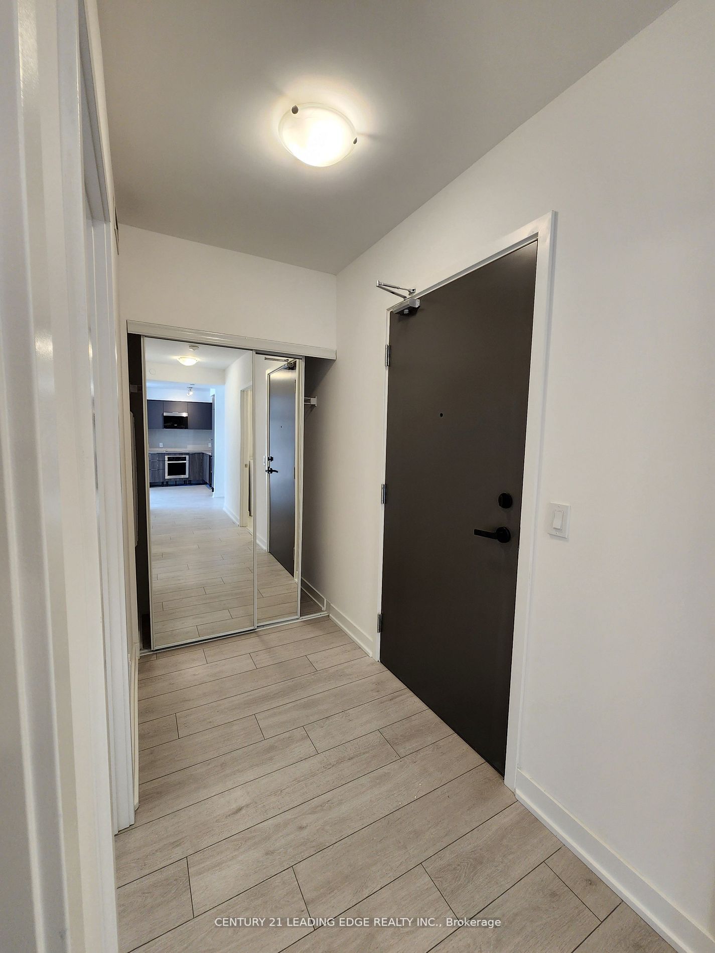 2033 Kennedy Rd, #303
