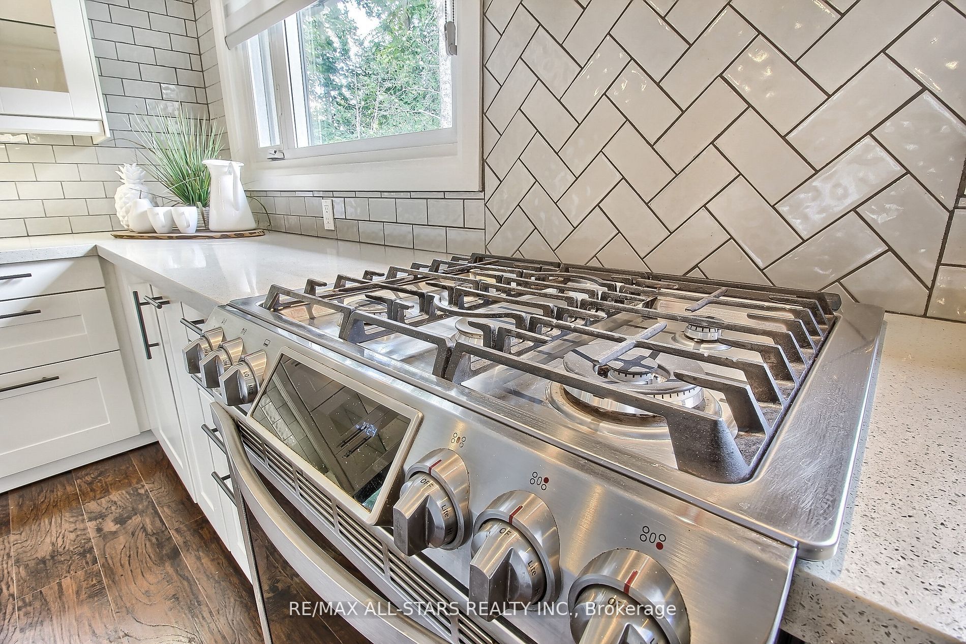 215 Uxbridge Pickering Line