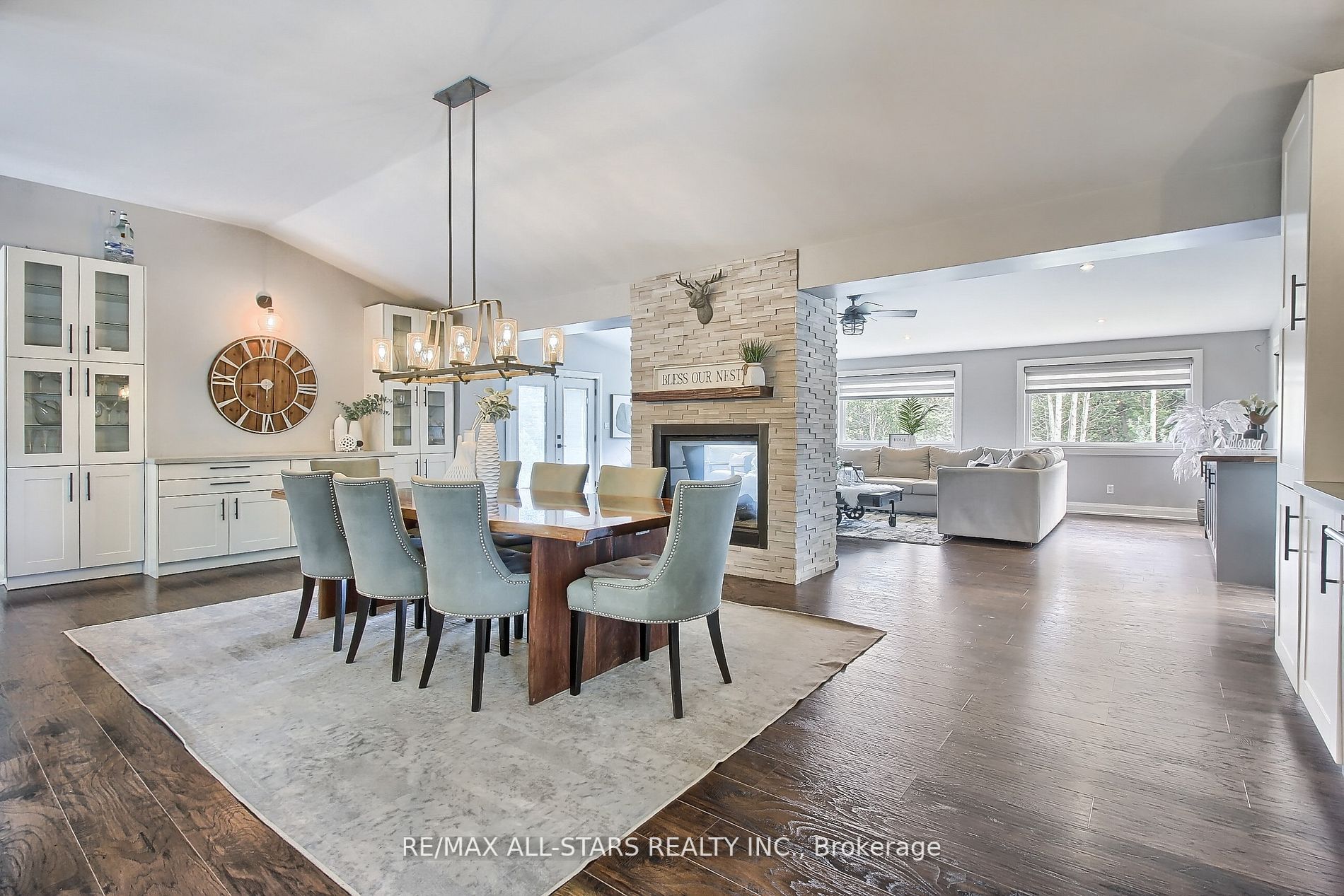215 Uxbridge Pickering Line