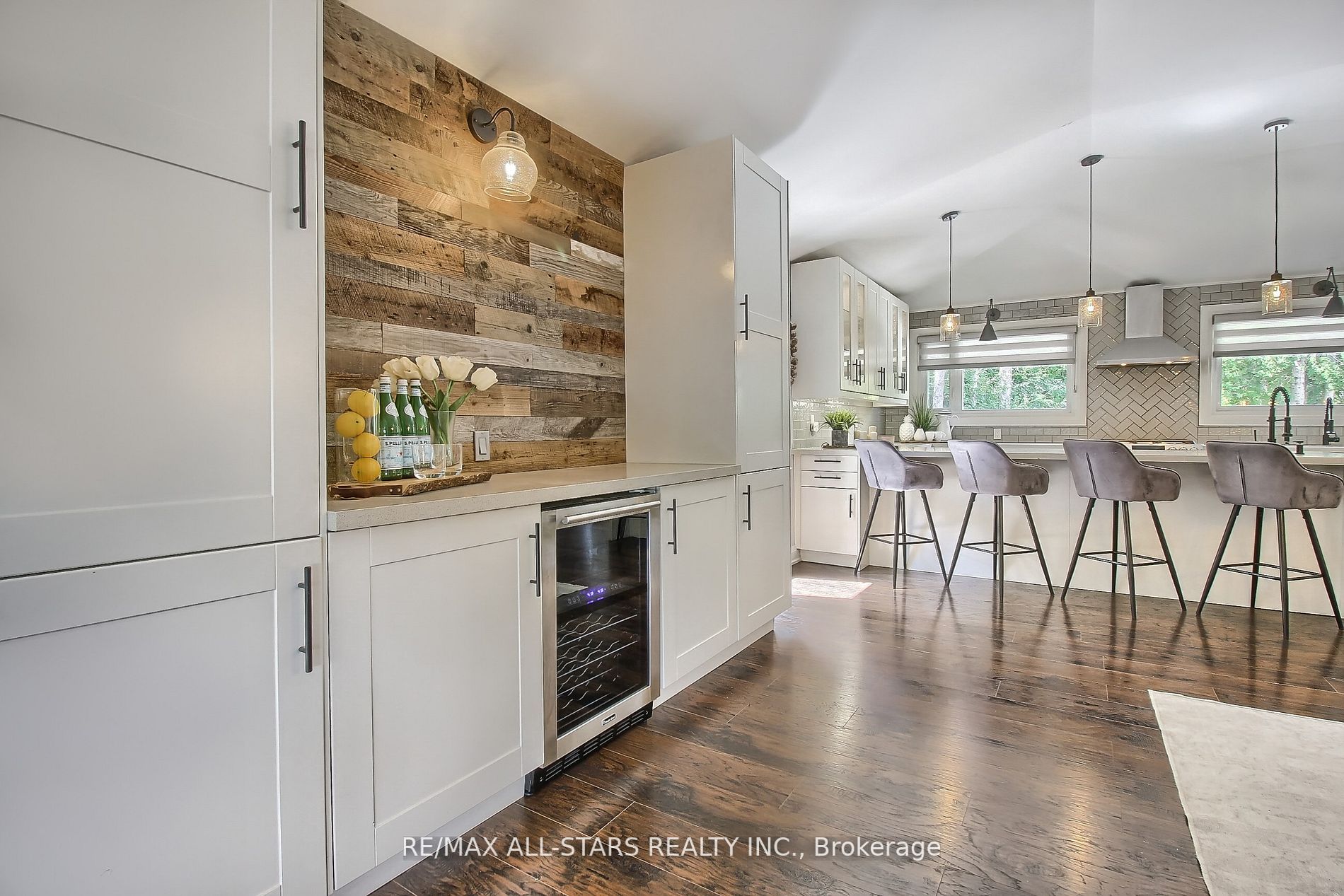 215 Uxbridge Pickering Line