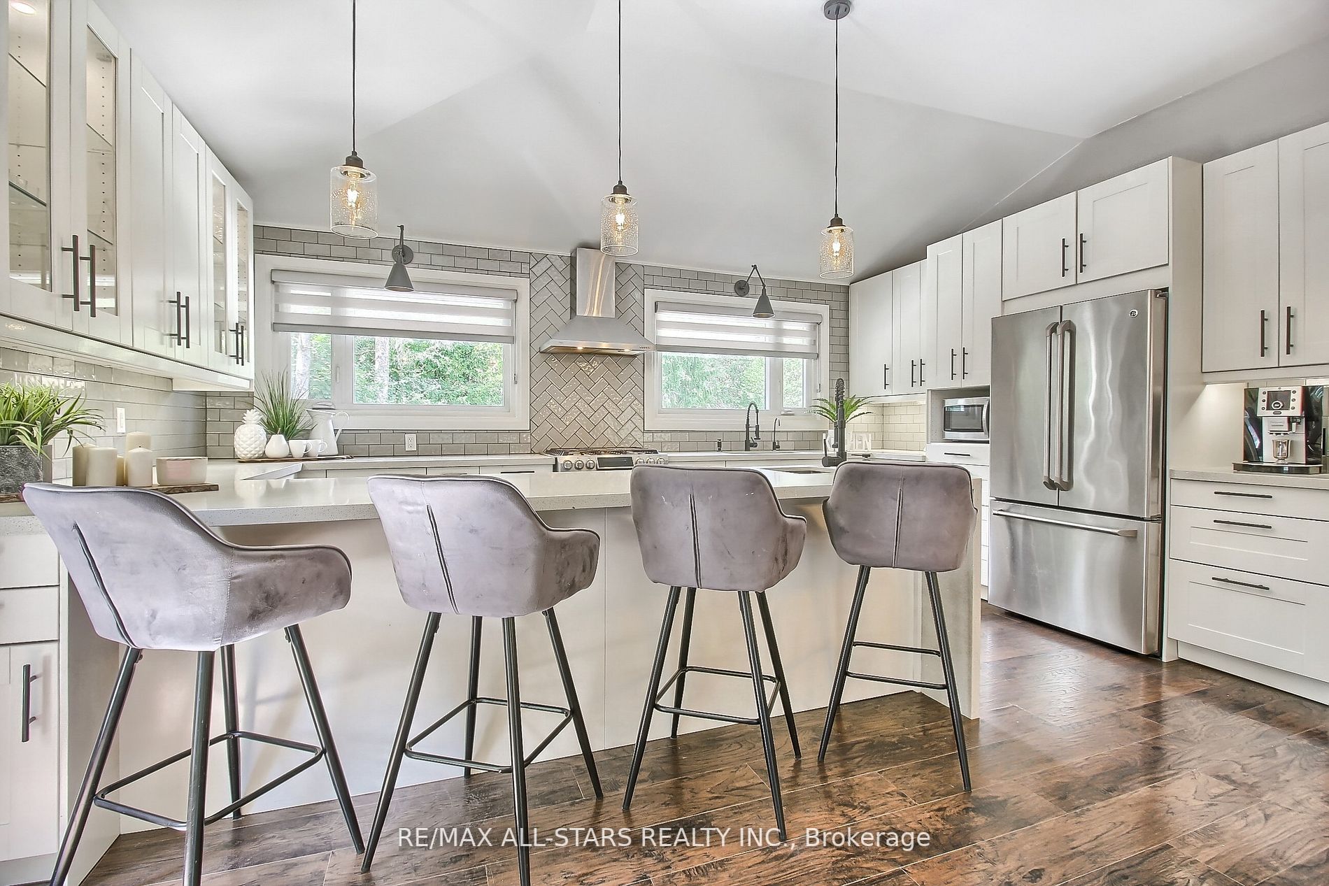 215 Uxbridge Pickering Line