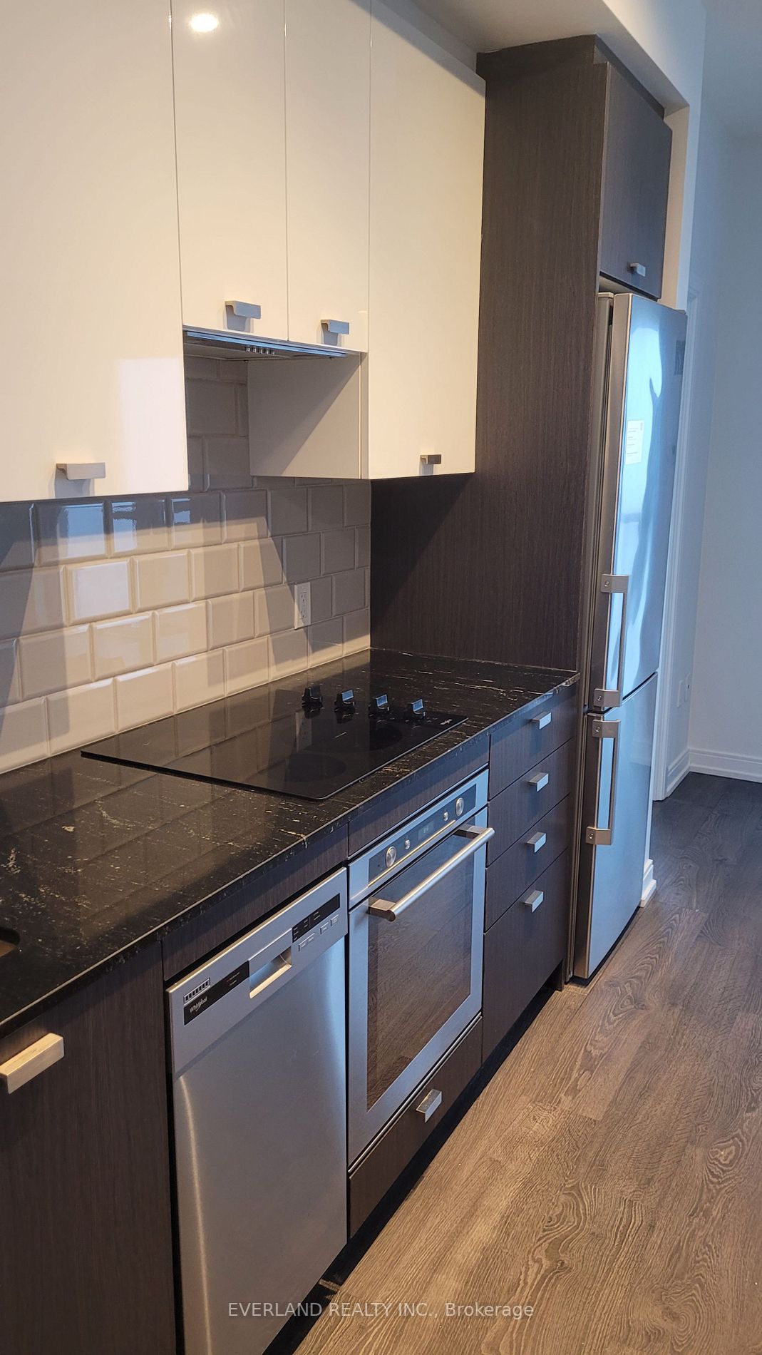 275 Village Green Sq, #3321