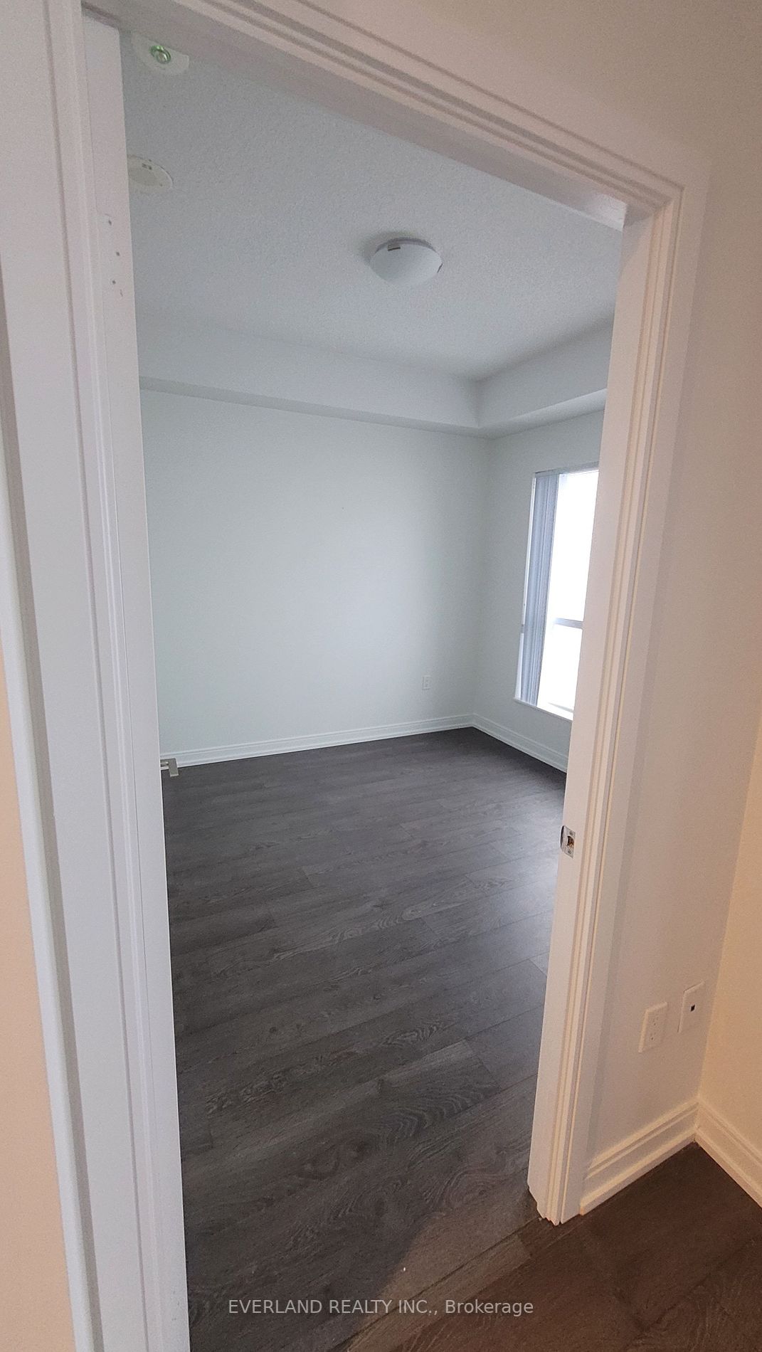 275 Village Green Sq, #3321