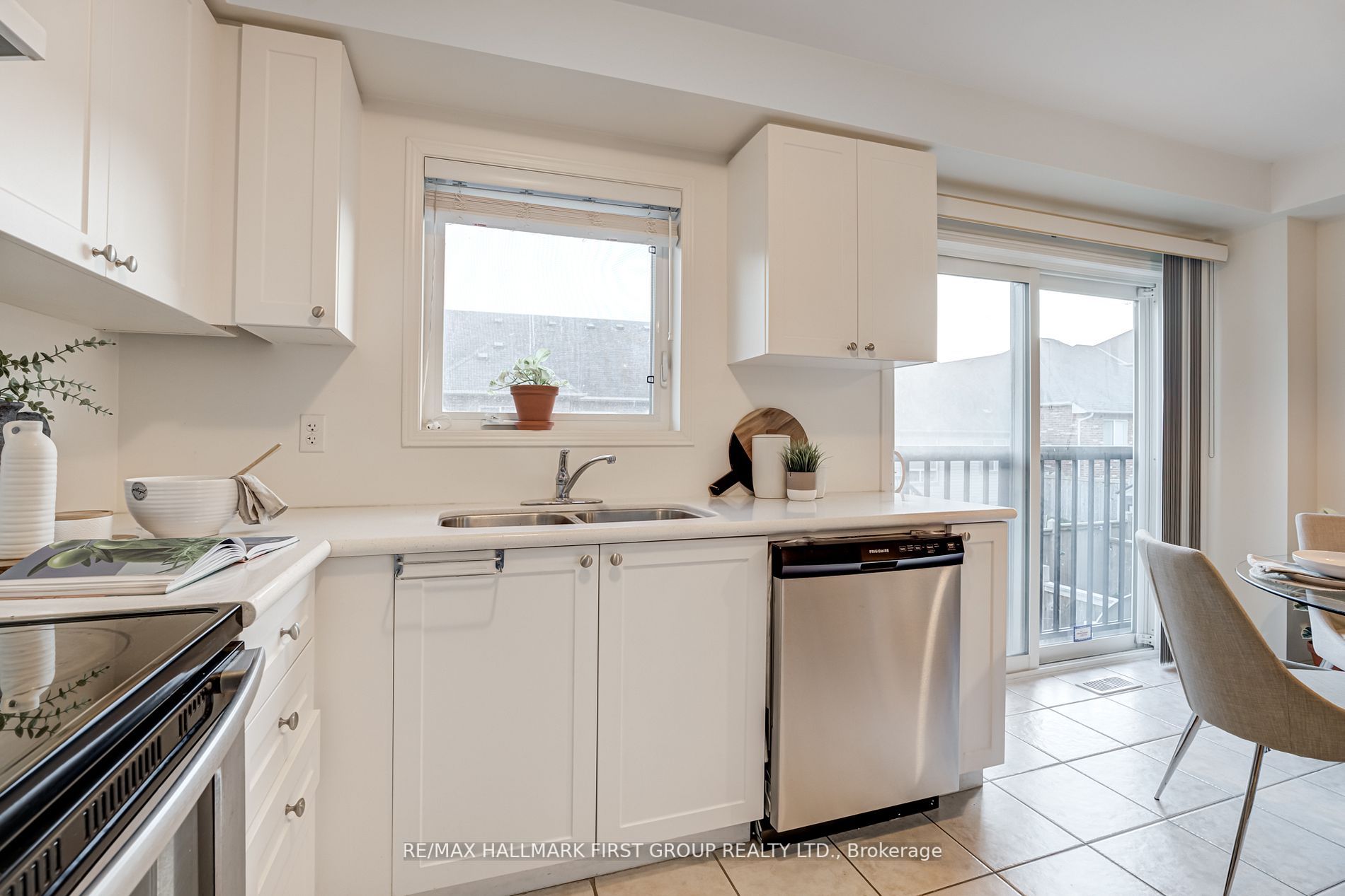 19 Martinworth Lane, #9