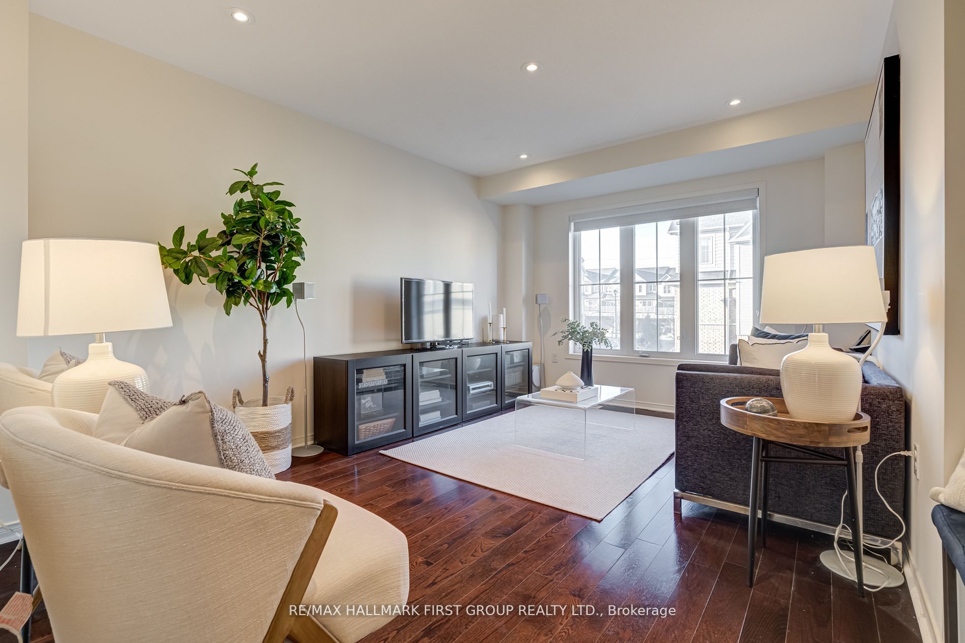 19 Martinworth Lane, #9