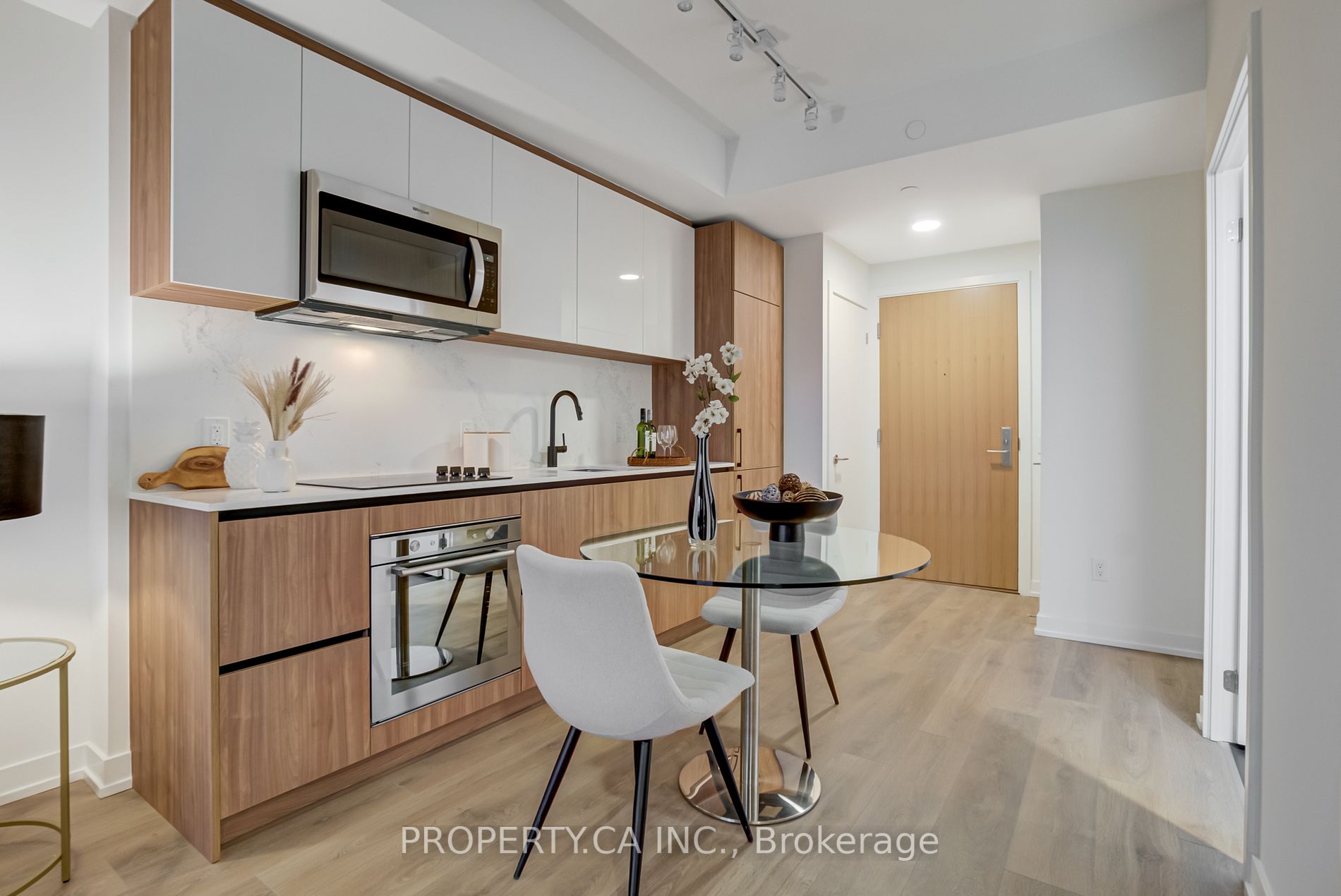 150 Logan Avenue #606