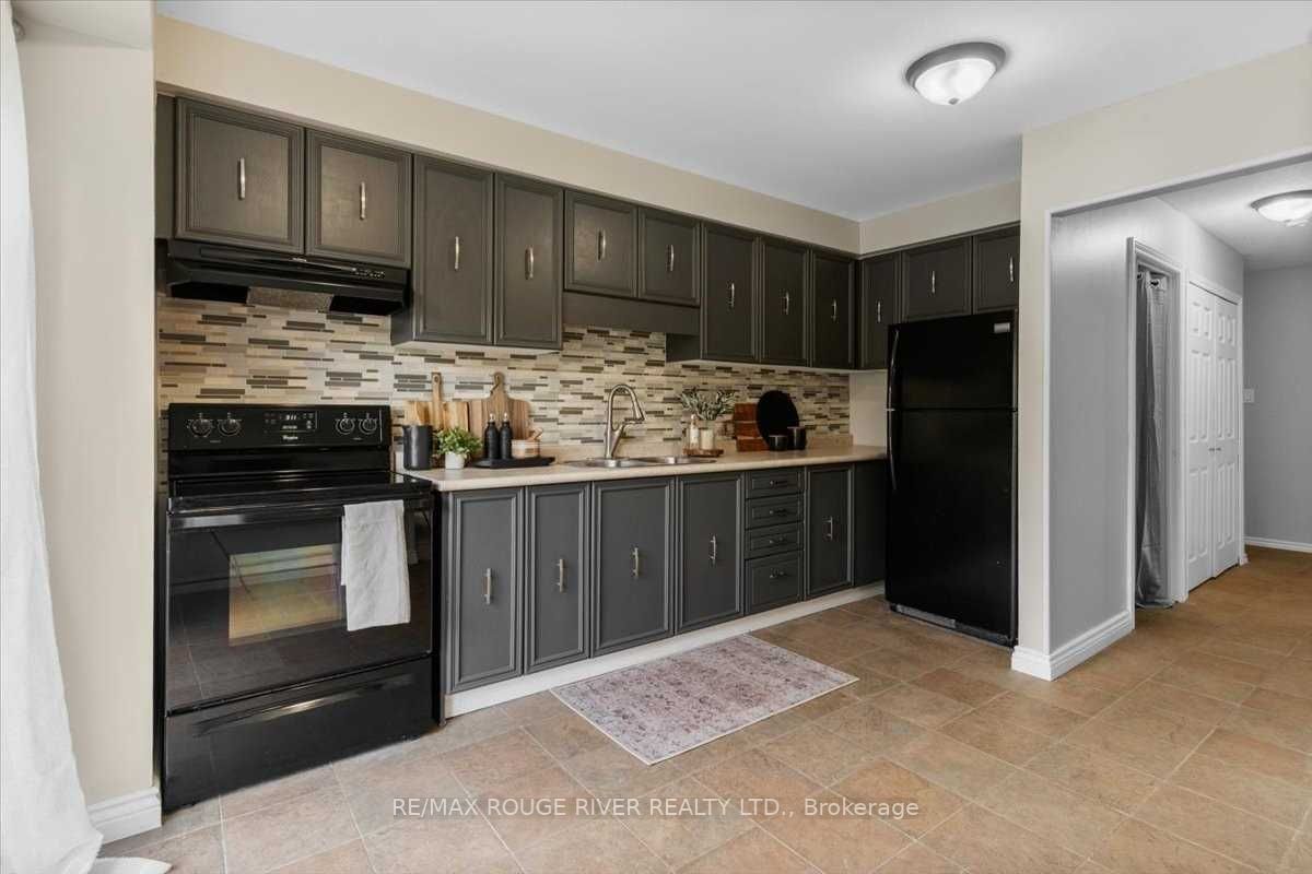 7 Inglis Ave, #Main