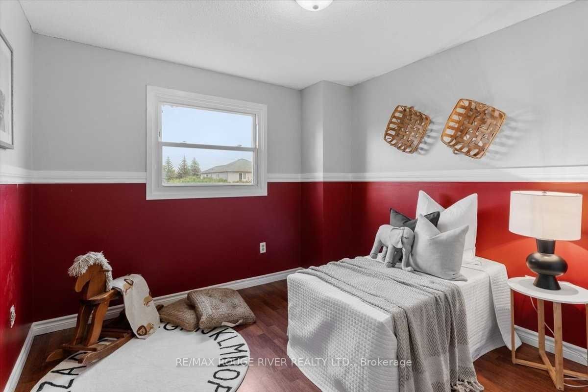 7 Inglis Ave, #Main
