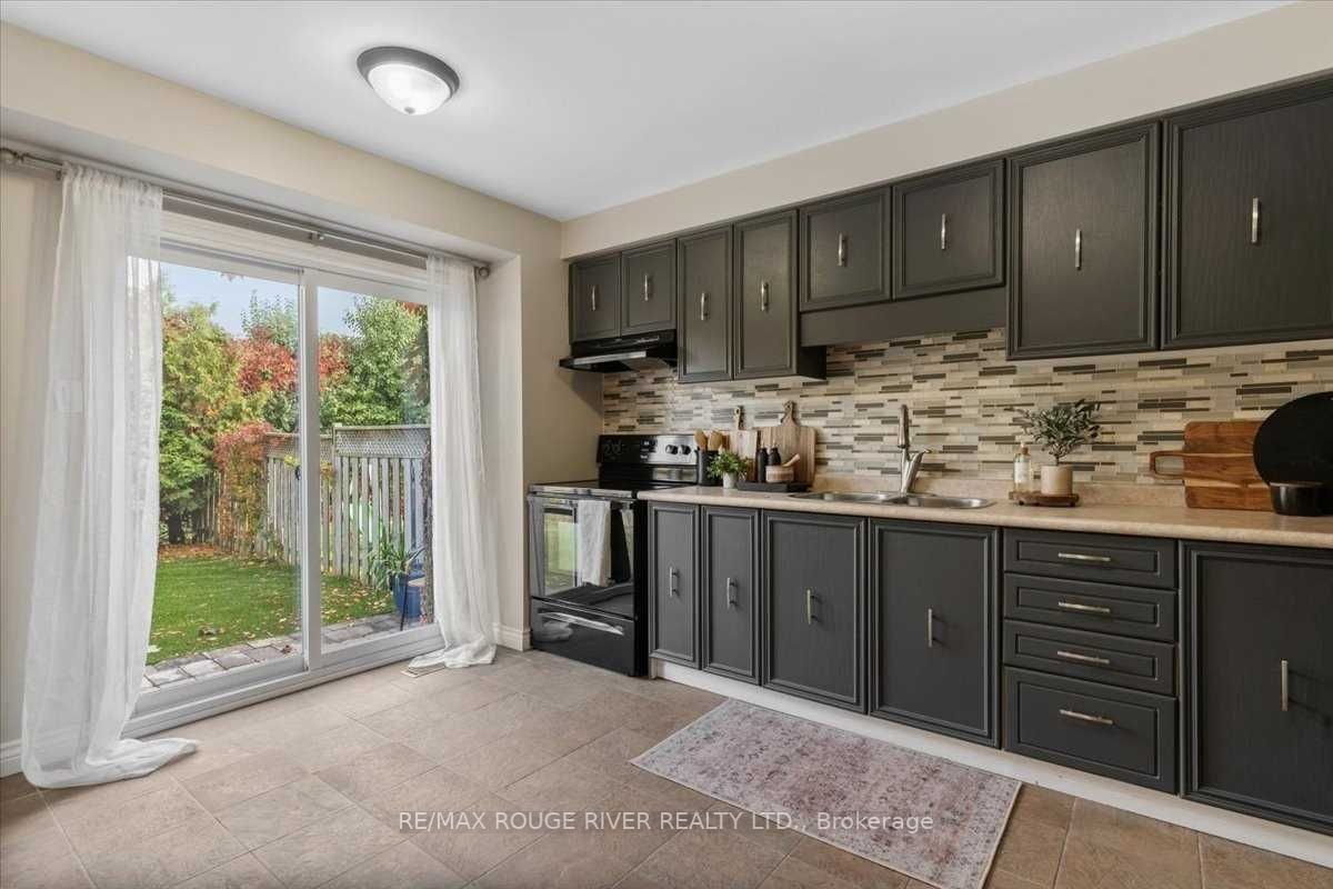 7 Inglis Ave, #Main