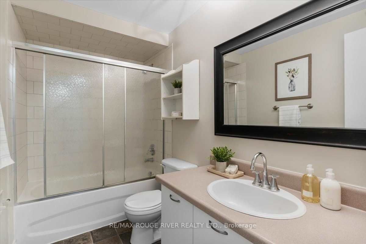 7 Inglis Ave, #Main