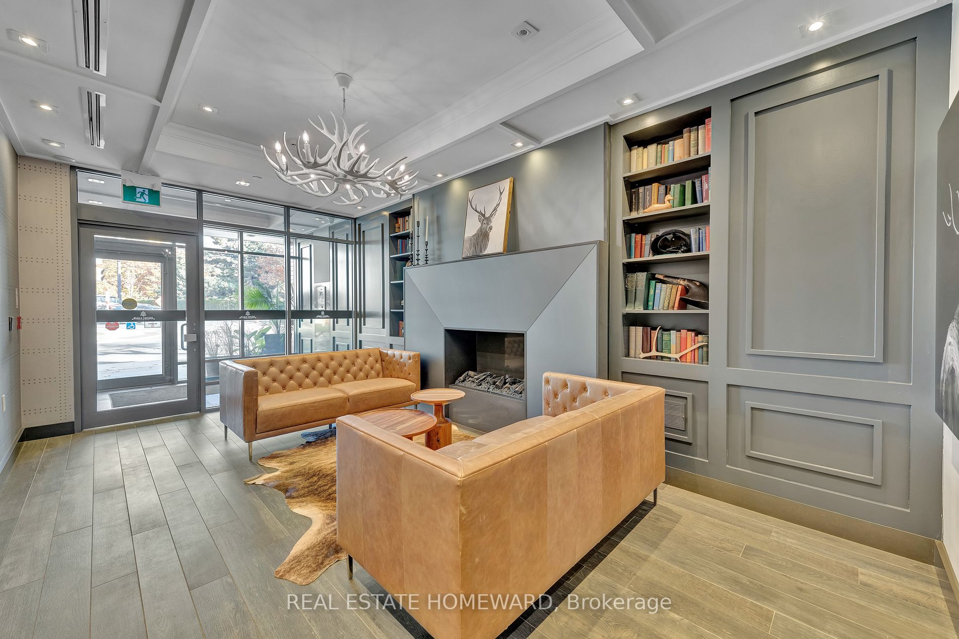 2A Queensbury Avenue, #102
