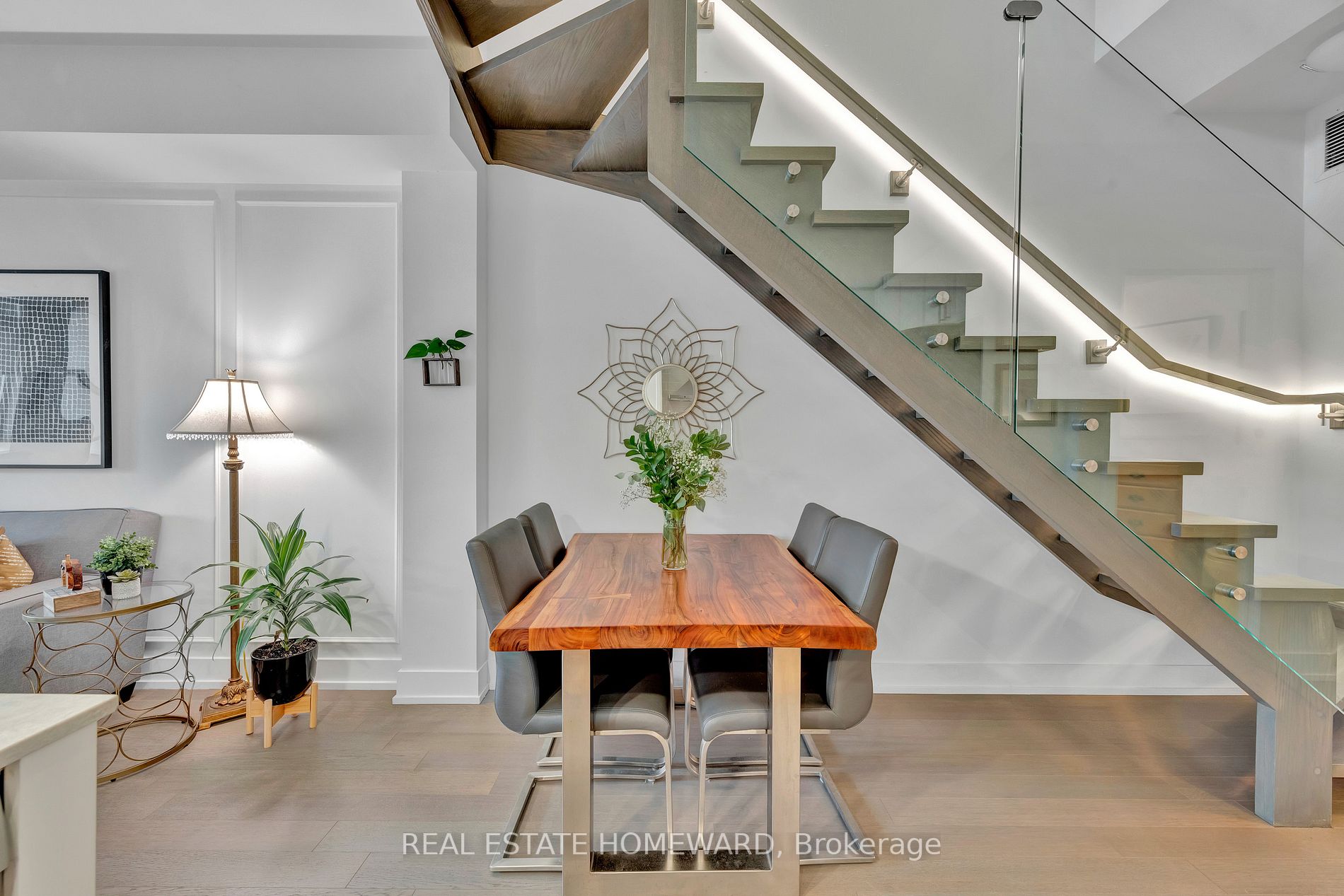 2A Queensbury Avenue, #102