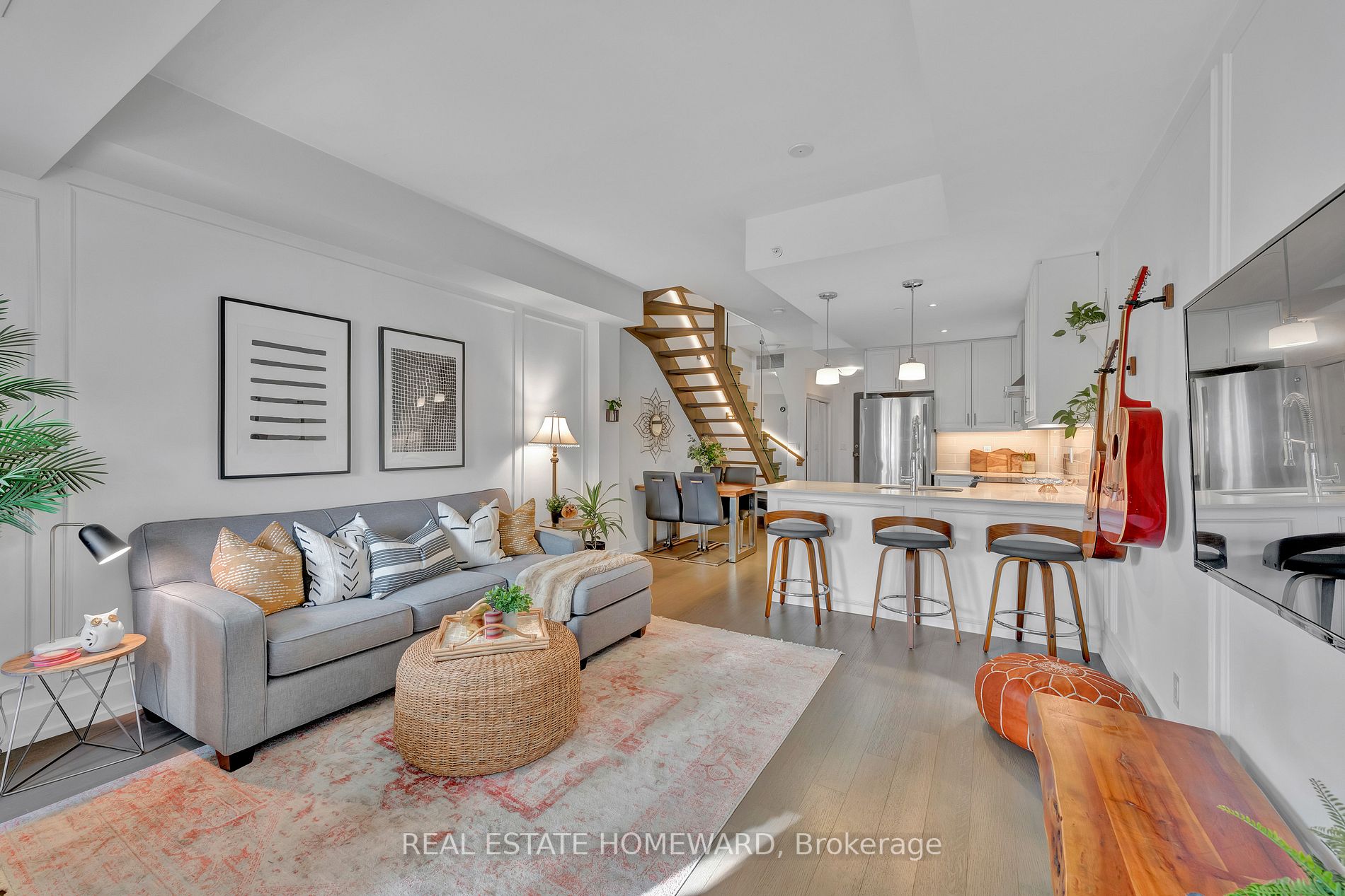 2A Queensbury Avenue, #102
