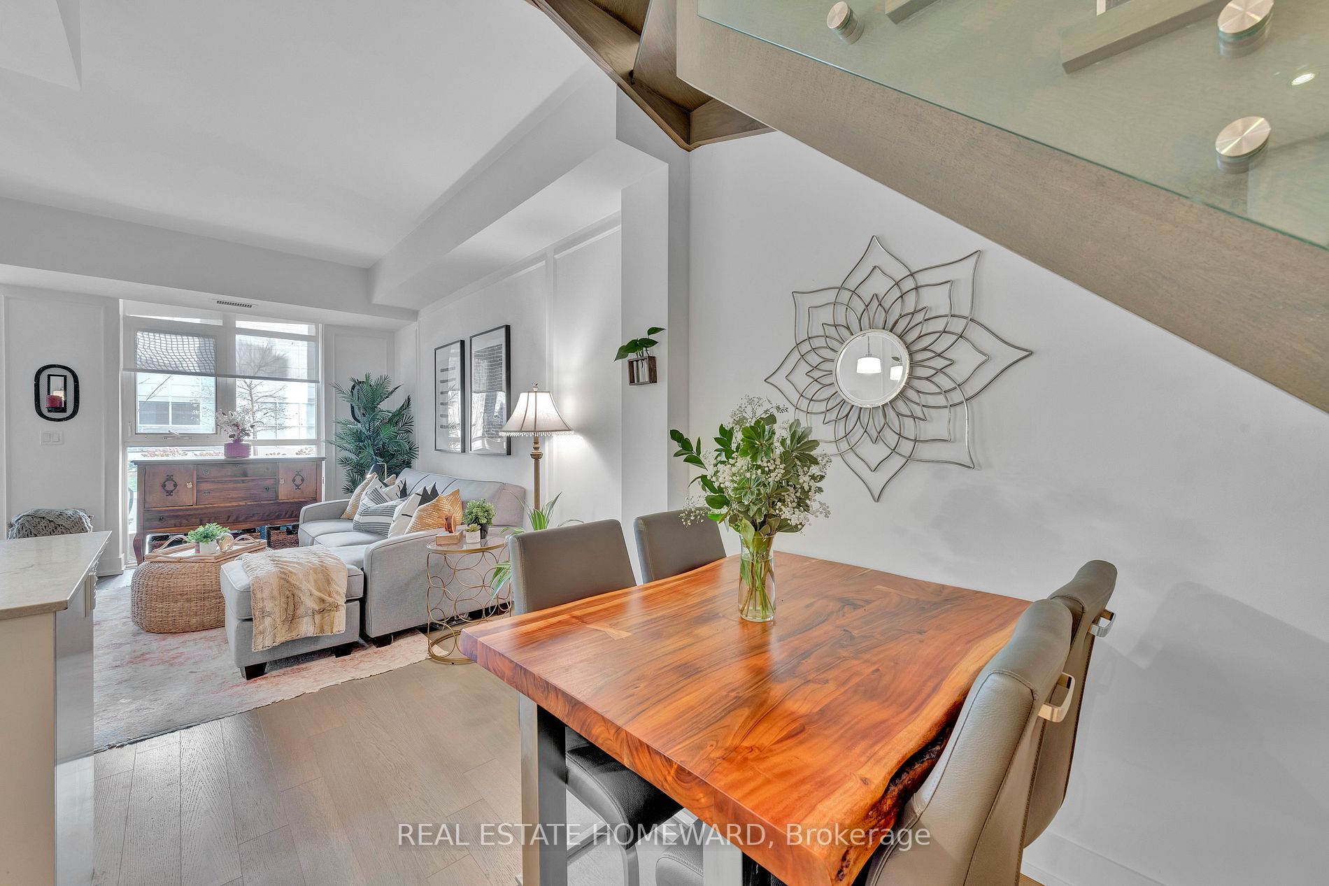 2A Queensbury Avenue, #102