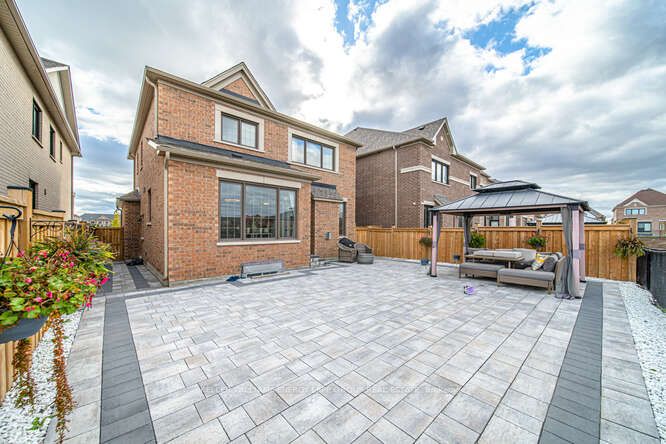 95 Maskell Crescent
