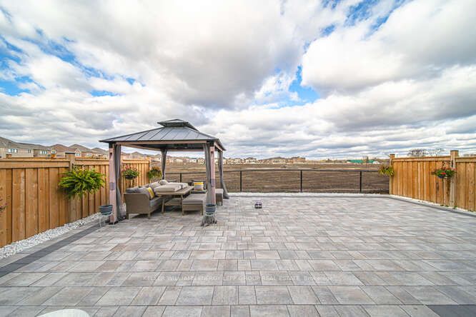 95 Maskell Crescent
