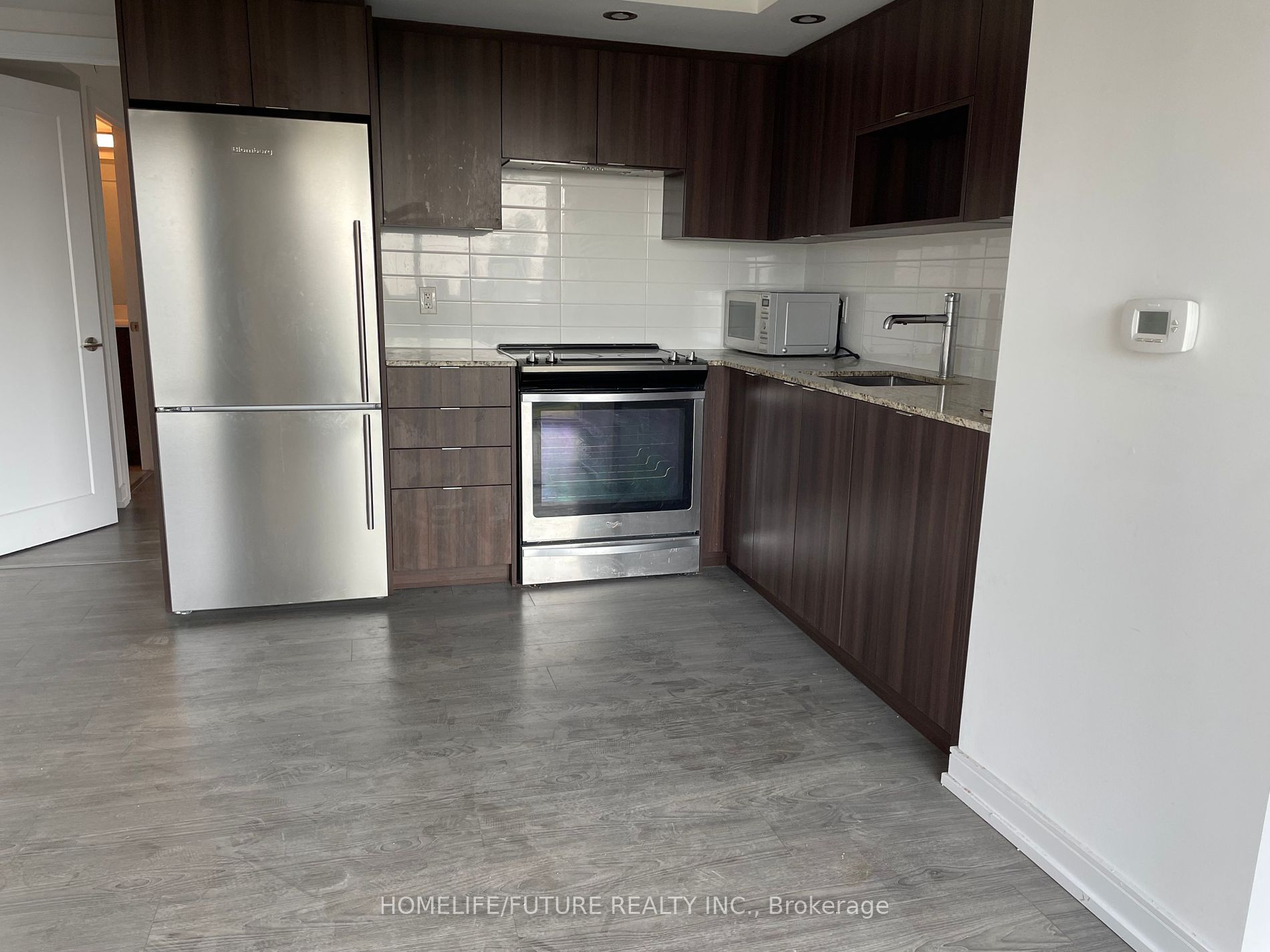 225 Village Green Square, #903