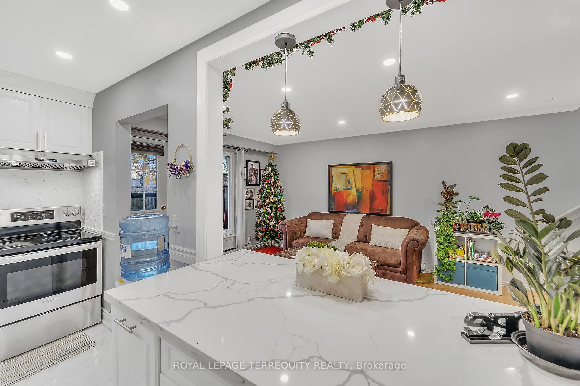 33 Taunton Rd E, #23