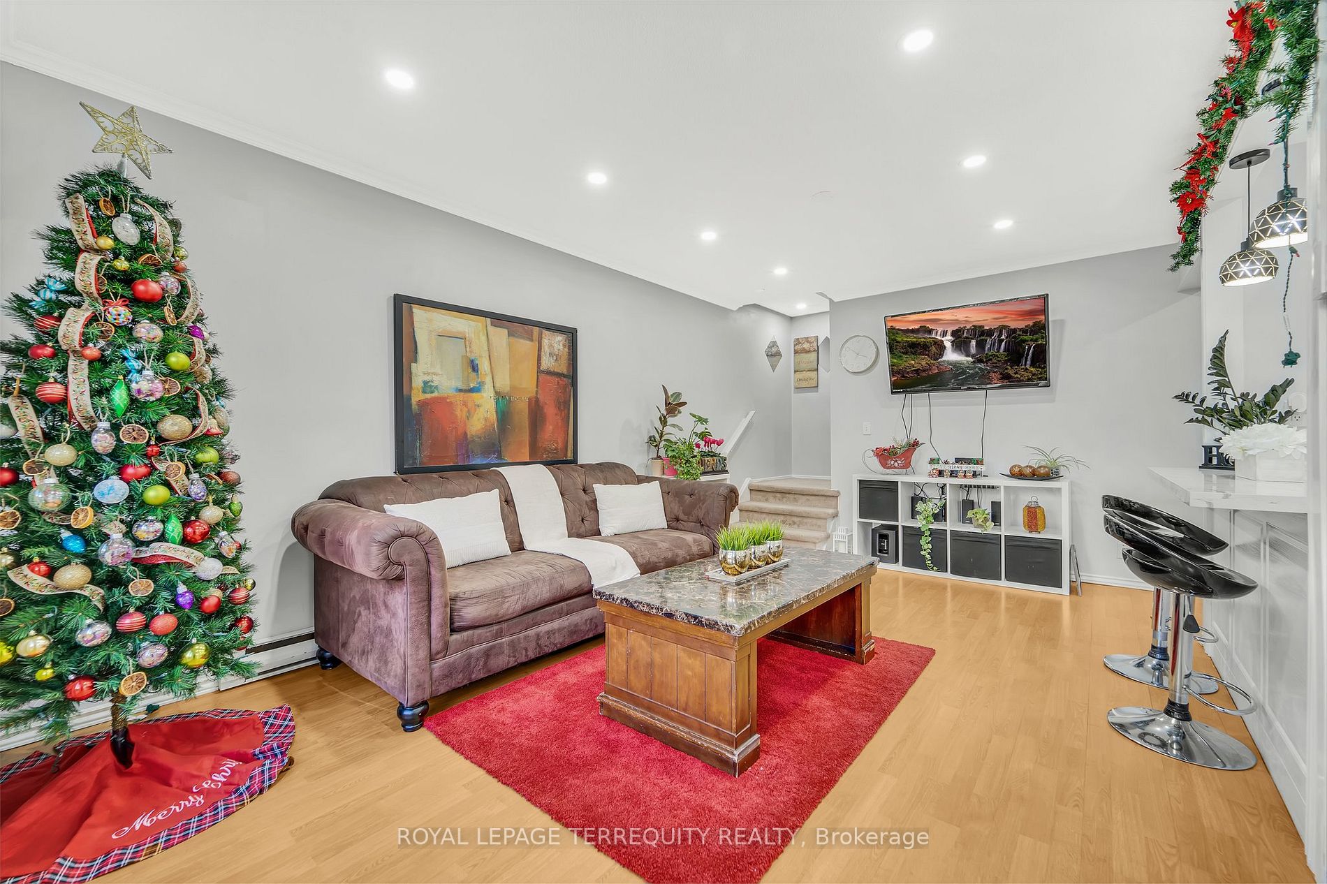 33 Taunton Rd E, #23