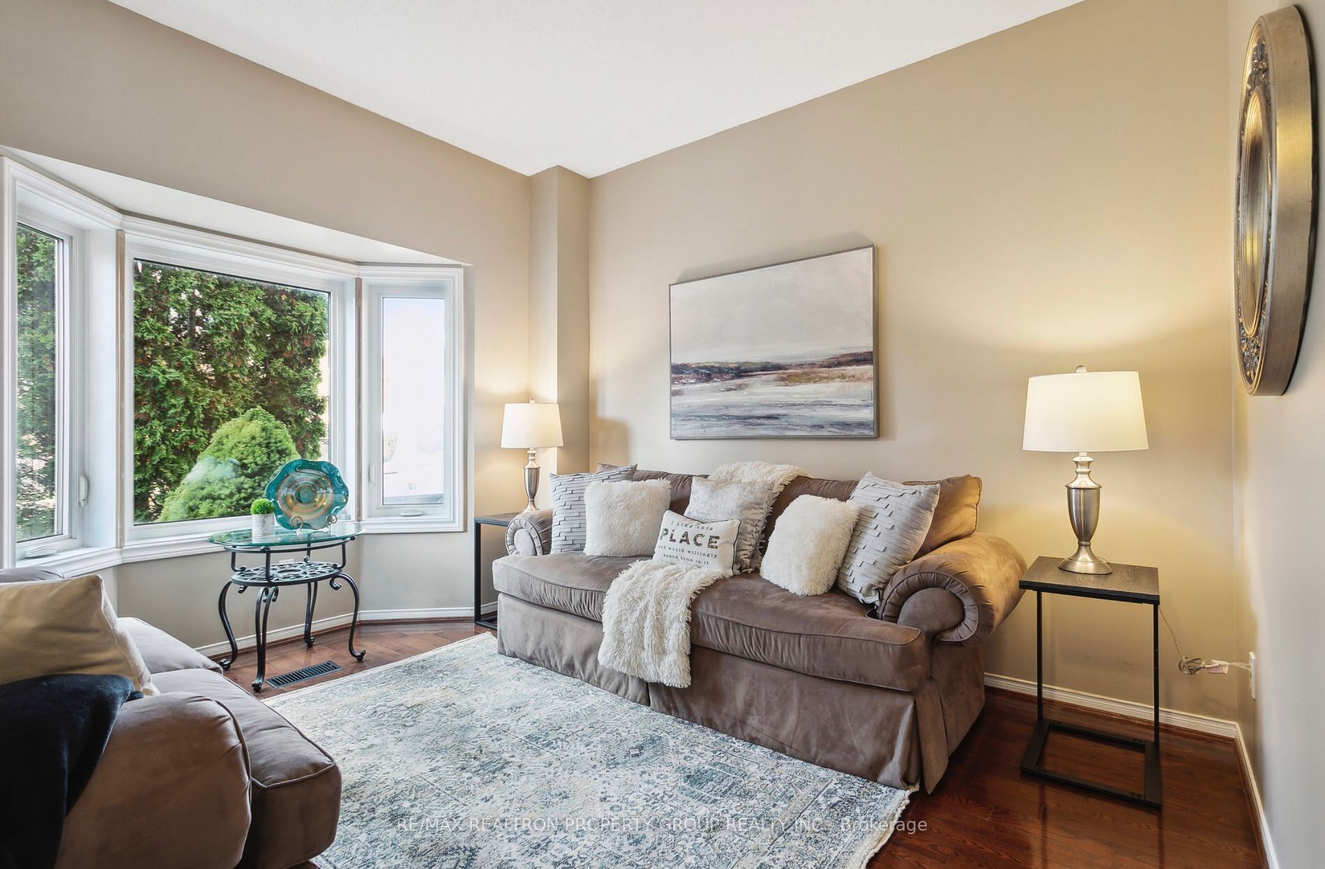 1592 Deerhurst Crt