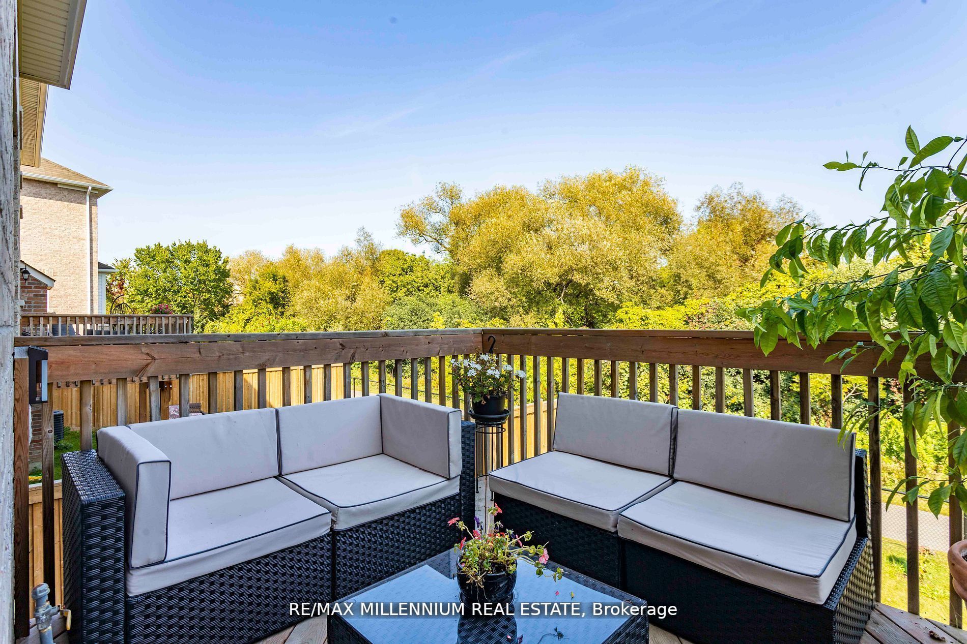 43 Westfield Drive W
