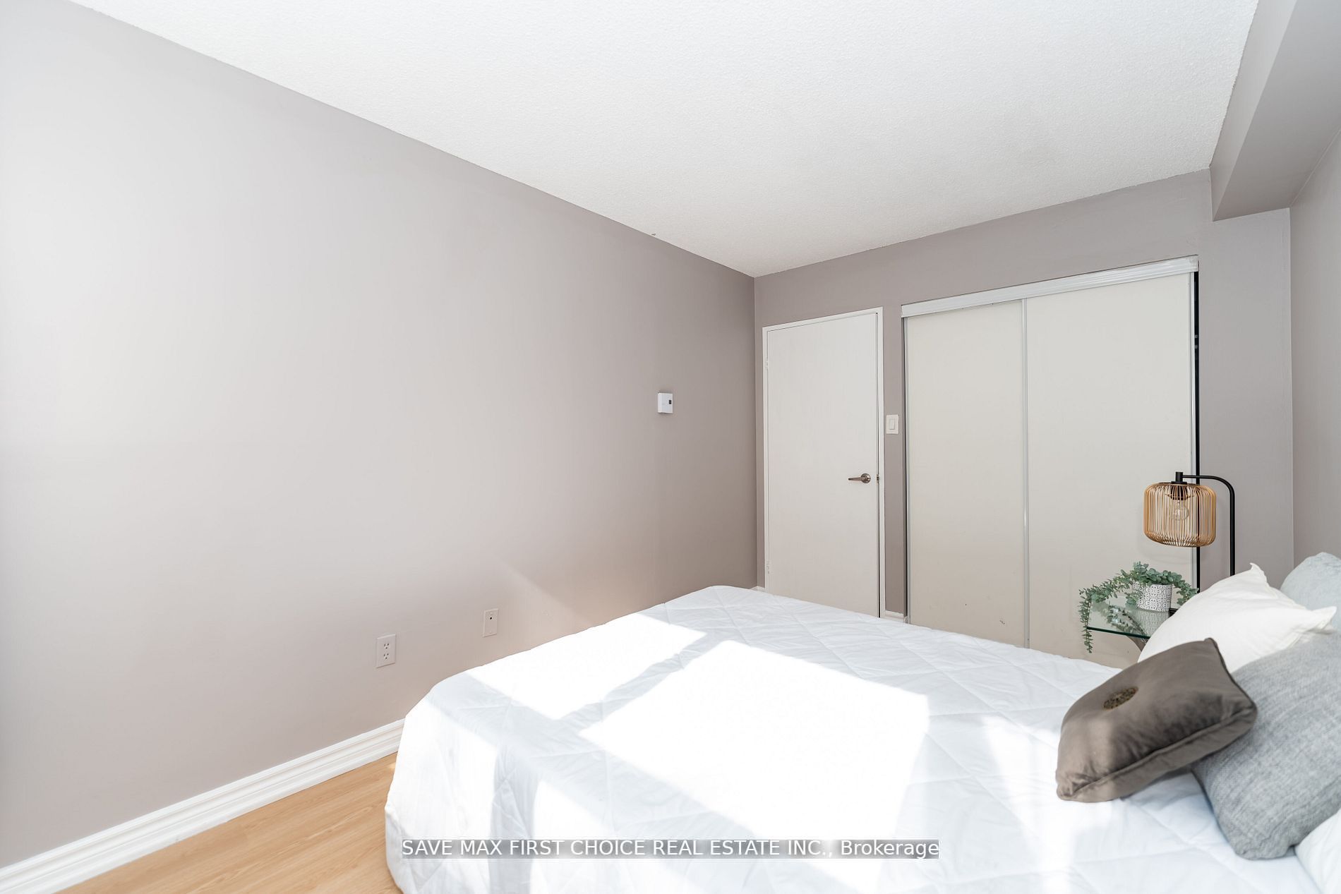 2500 Bridletowne Circle, #106
