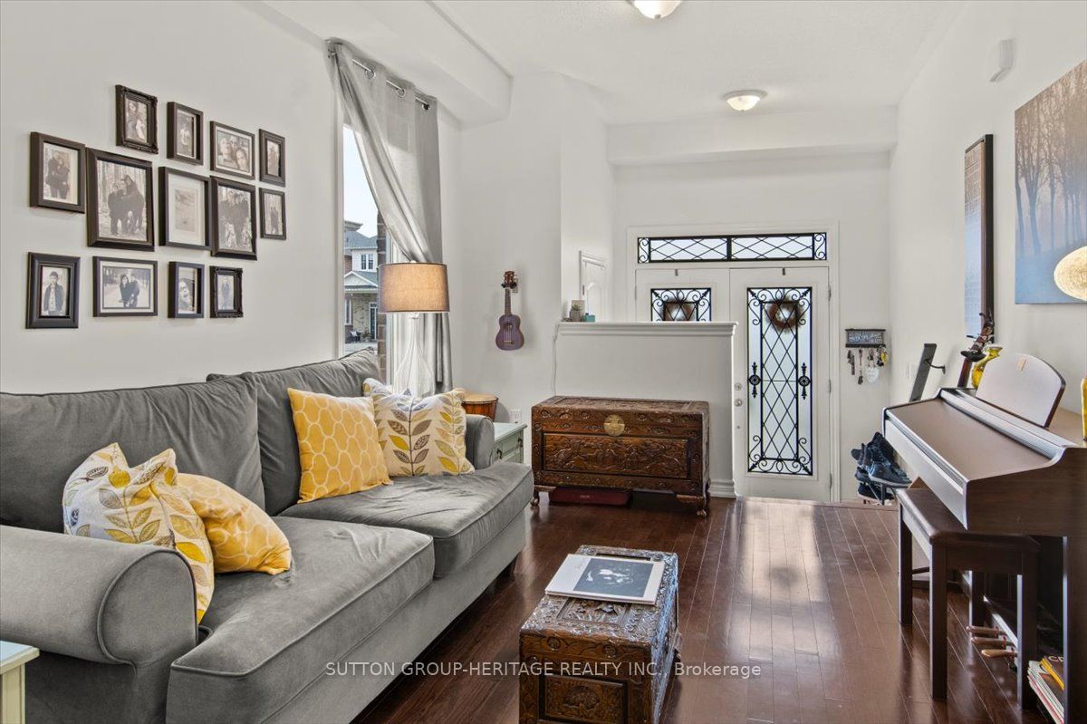 23 Gordon Cowling Street