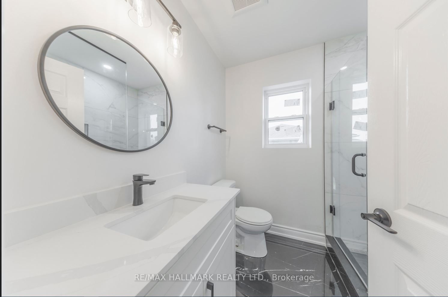 39 Stansbury Crescent #Upper