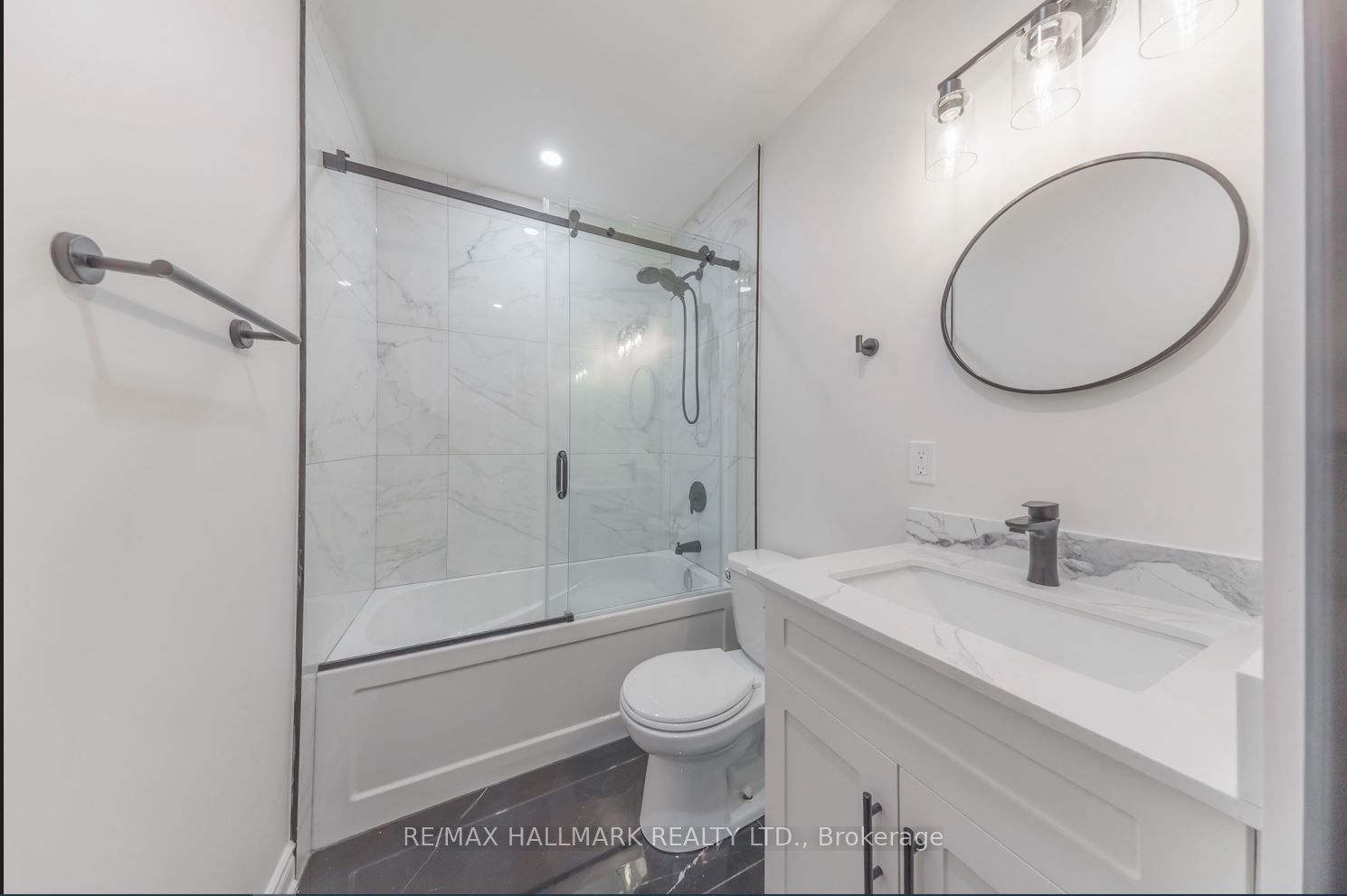 39 Stansbury Crescent #Upper