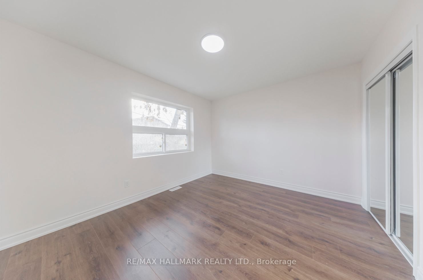 39 Stansbury Crescent #Upper