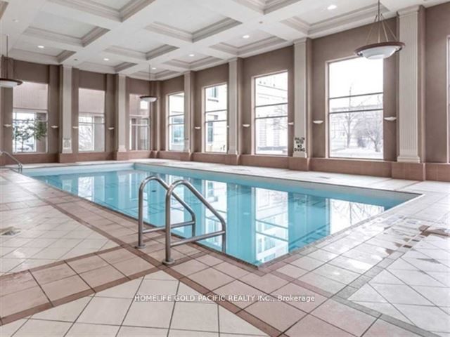 1 Lee Centre Drive, #903