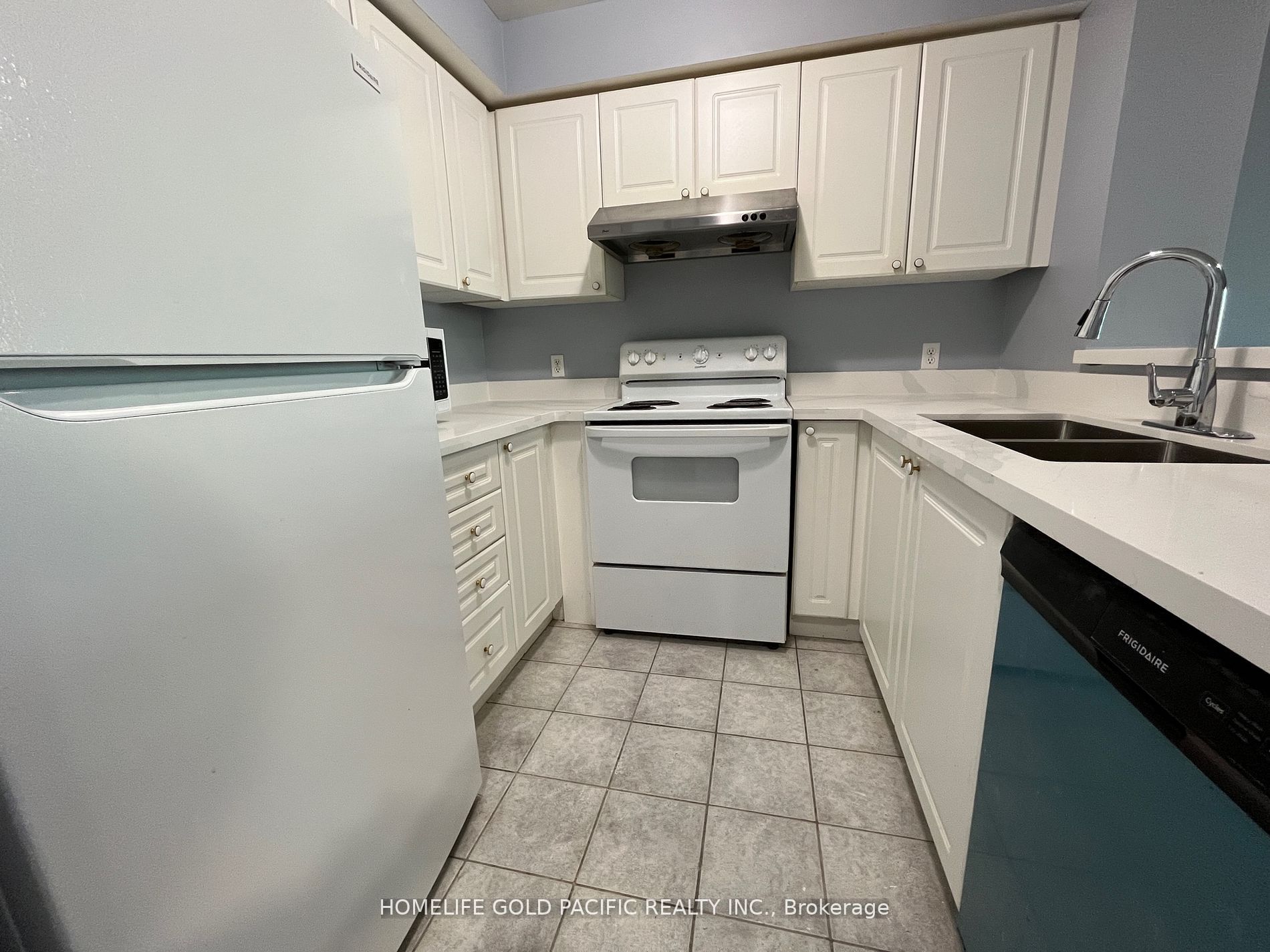 1 Lee Centre Drive, #903