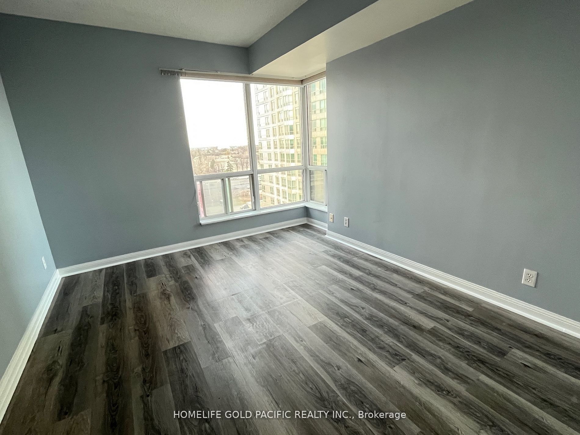 1 Lee Centre Drive, #903