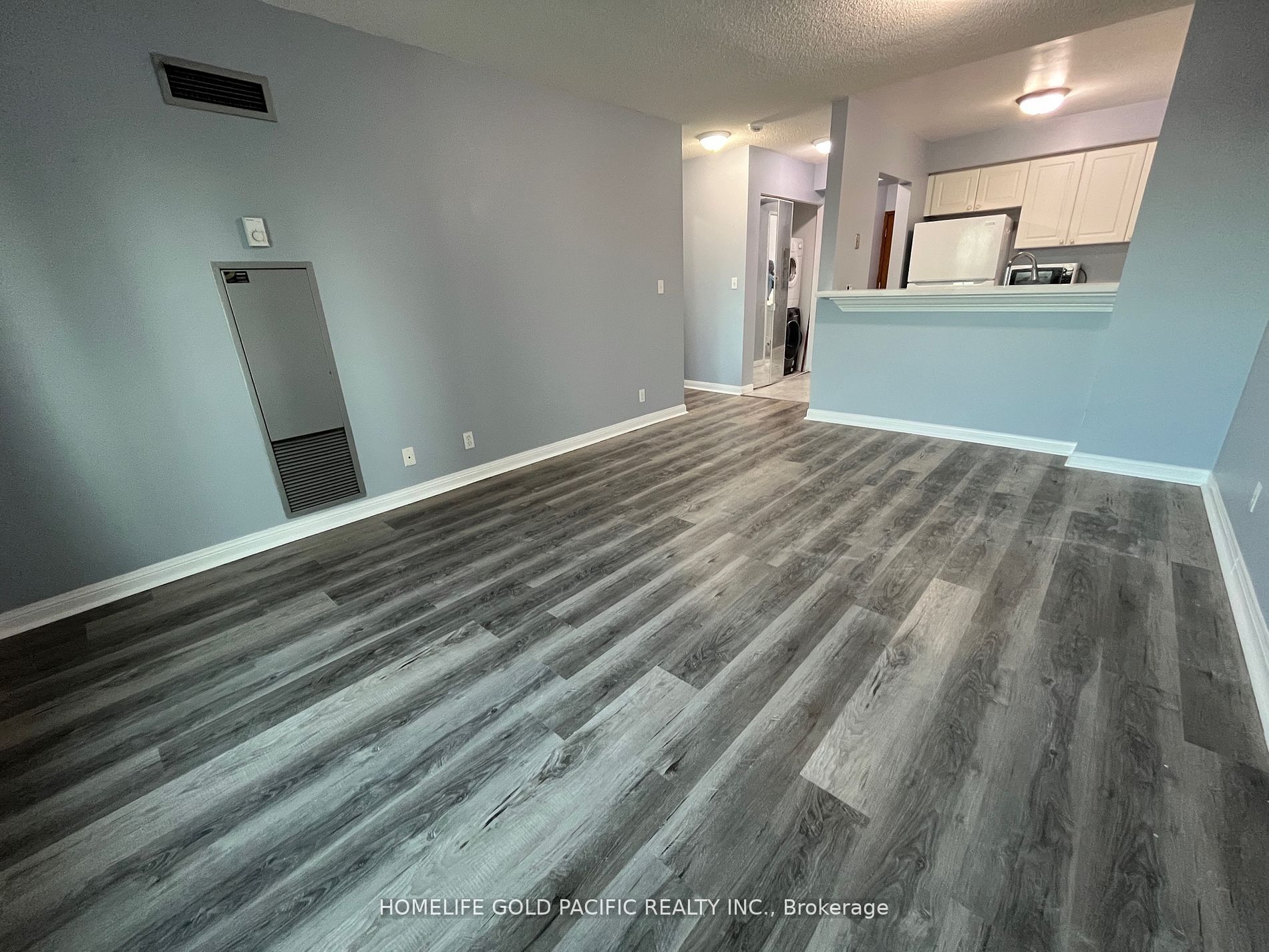 1 Lee Centre Drive, #903