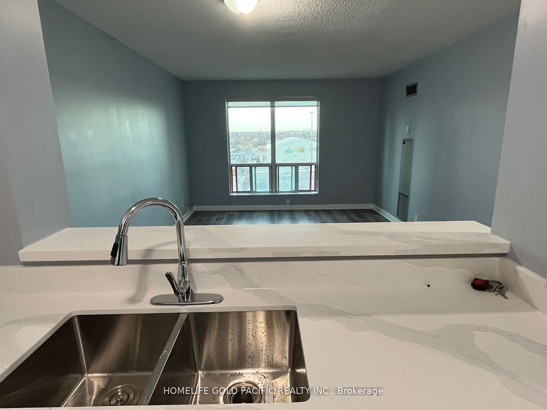 1 Lee Centre Drive, #903