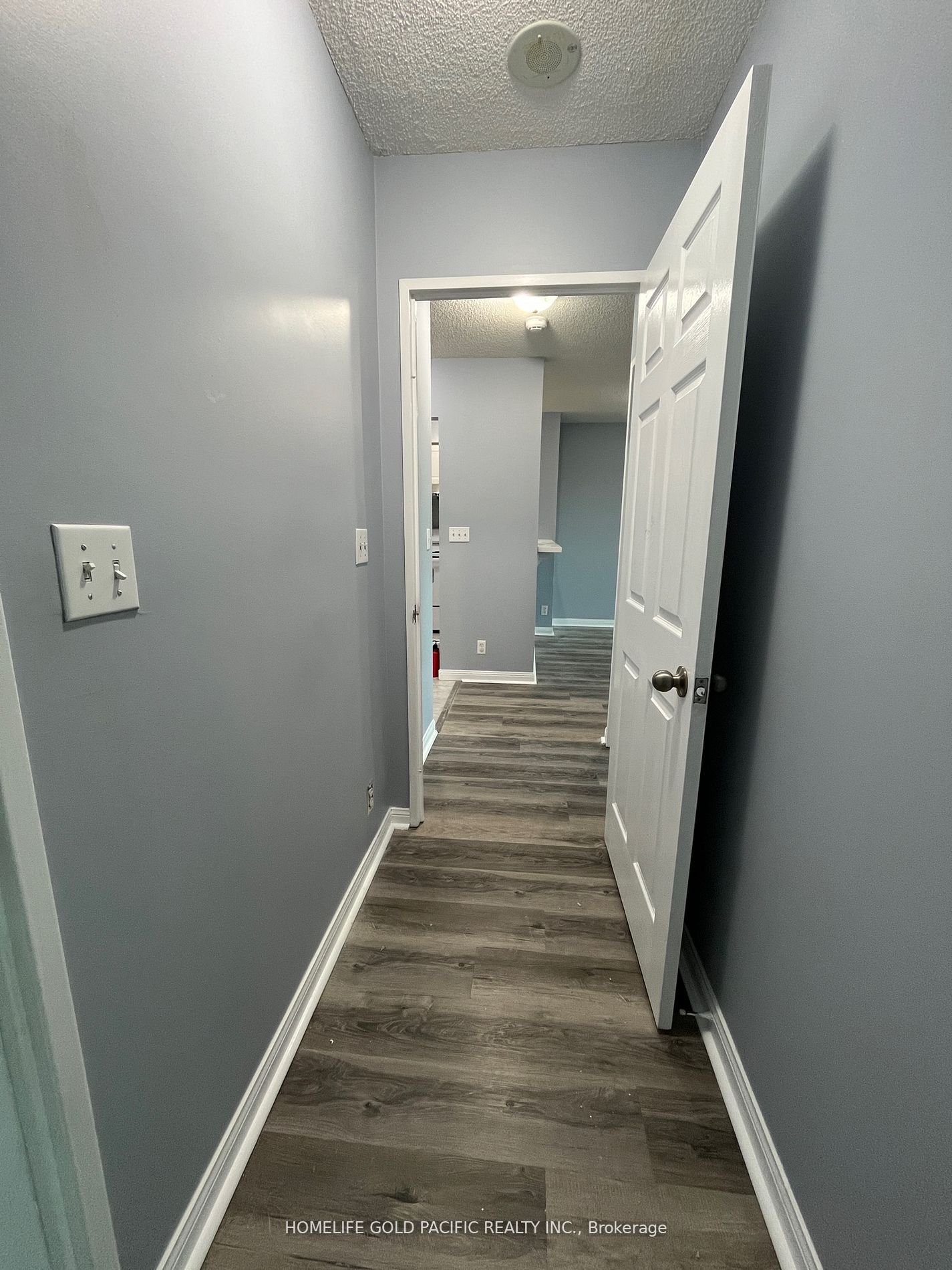 1 Lee Centre Drive, #903