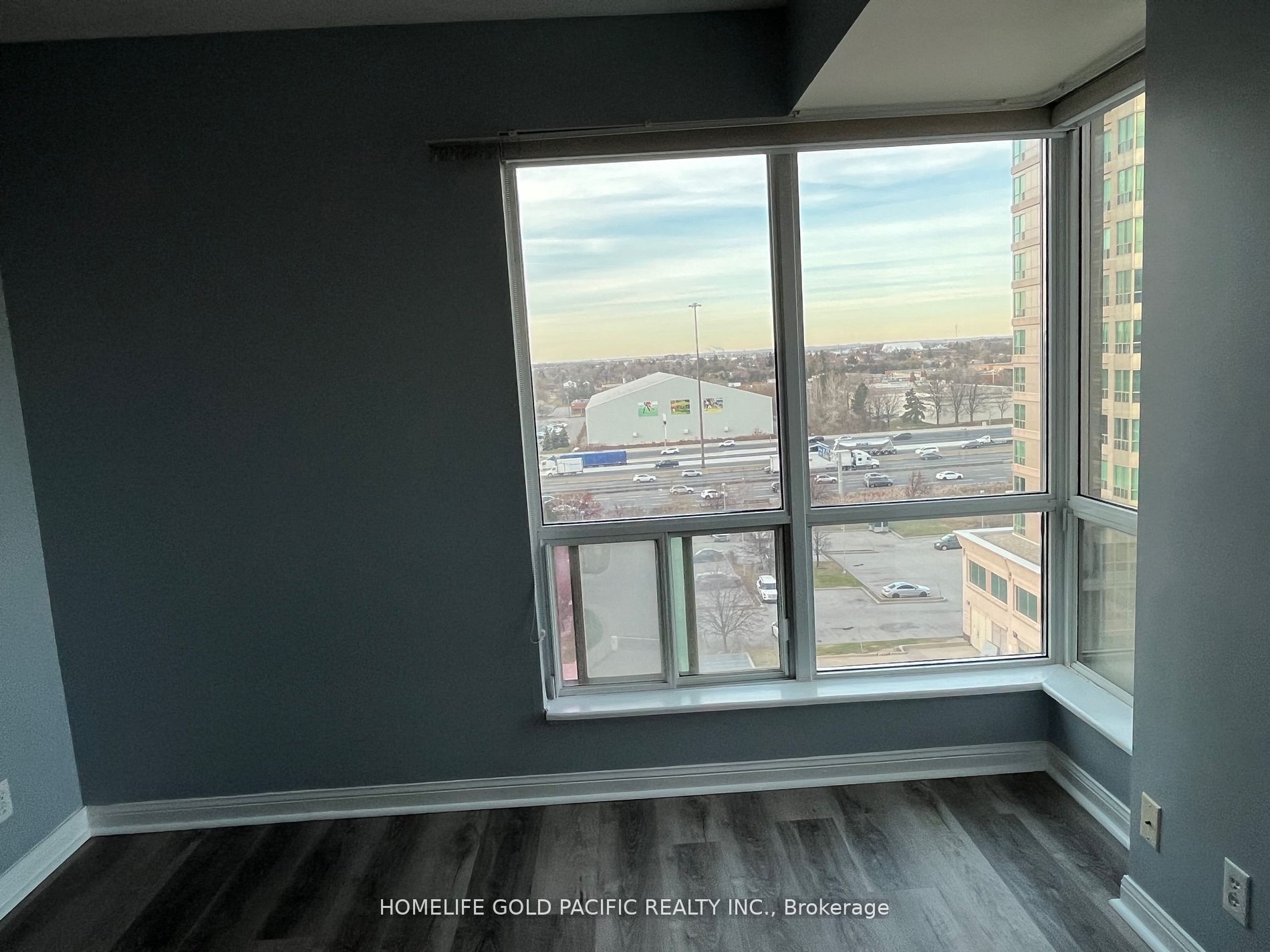 1 Lee Centre Drive, #903