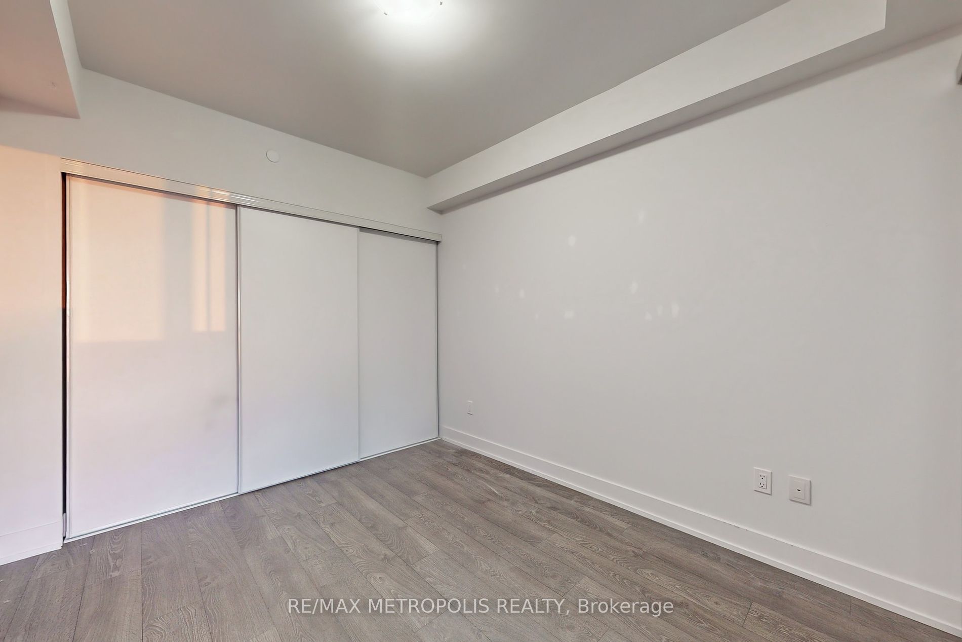 2550 Simcoe St N, #2302
